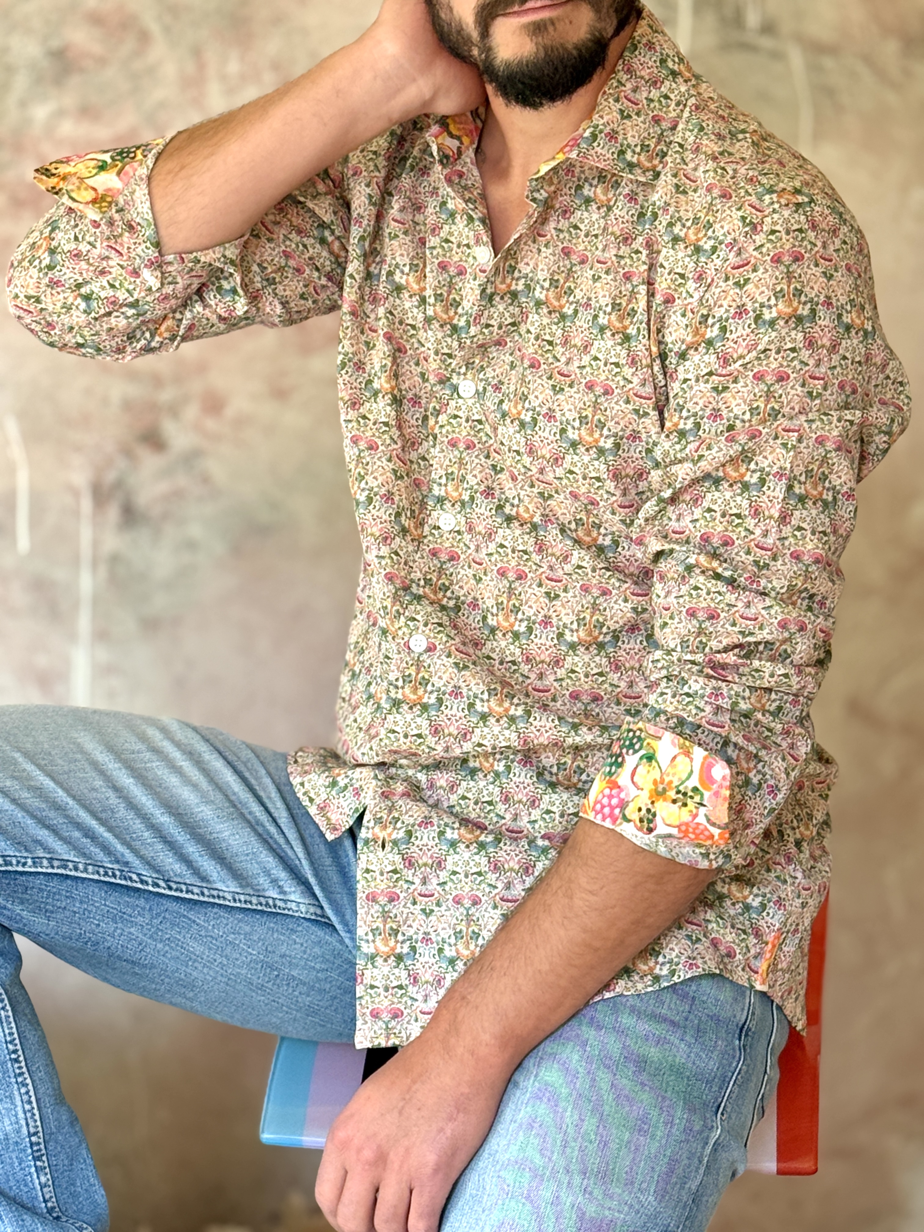 Chemise à motifs floraux