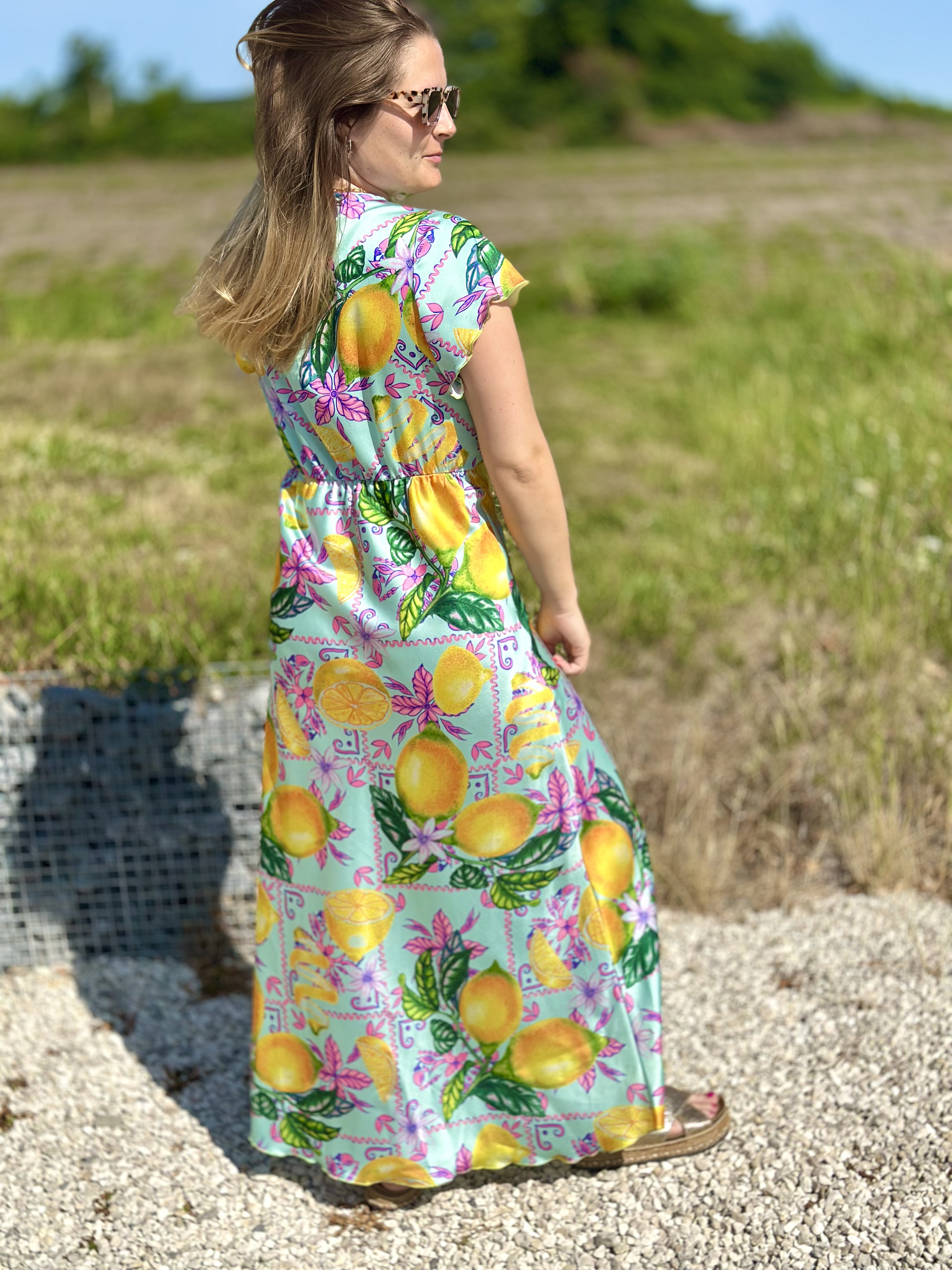 Robe longue imprimée citrons en satin