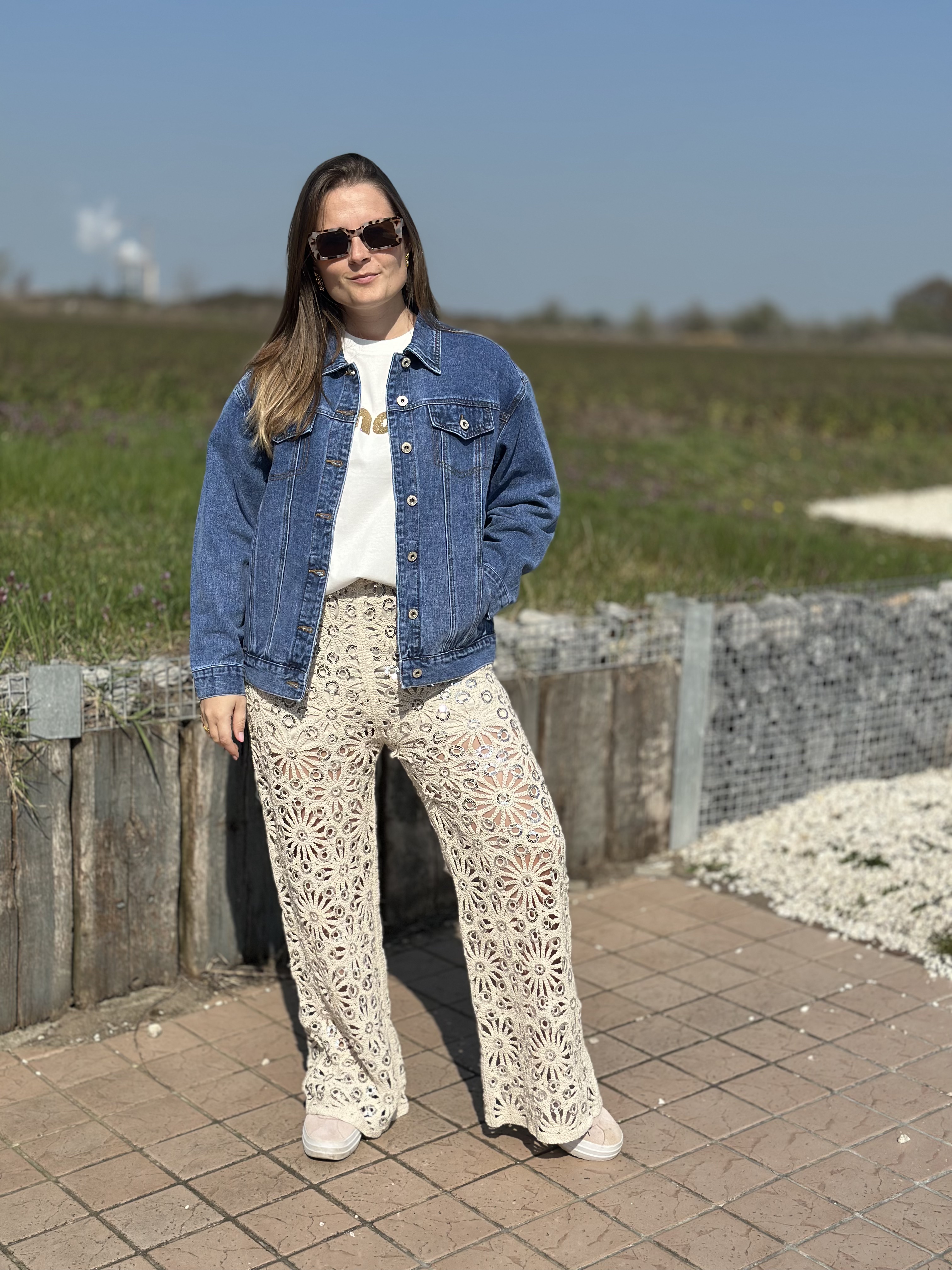 Pantalon en crochet floral en sequins