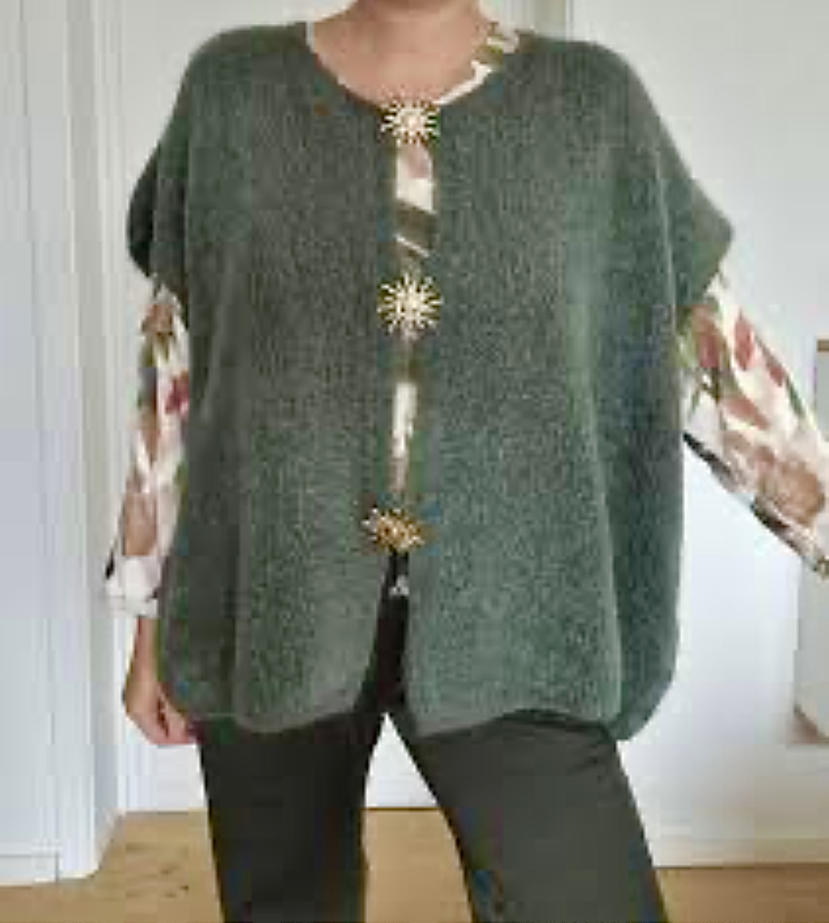Cardigan vert en laine douce, Farfalla