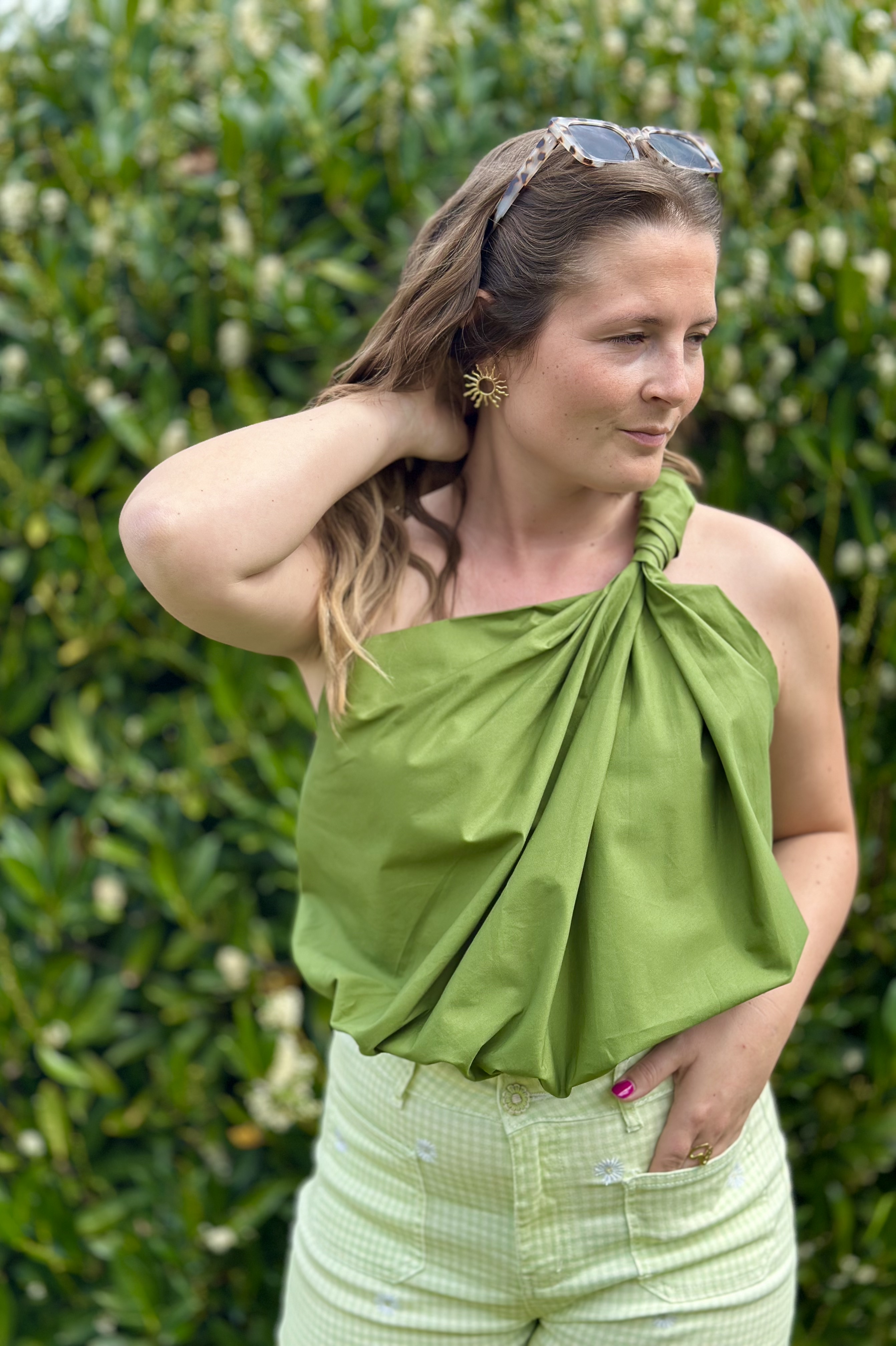 Top asymétrique vert