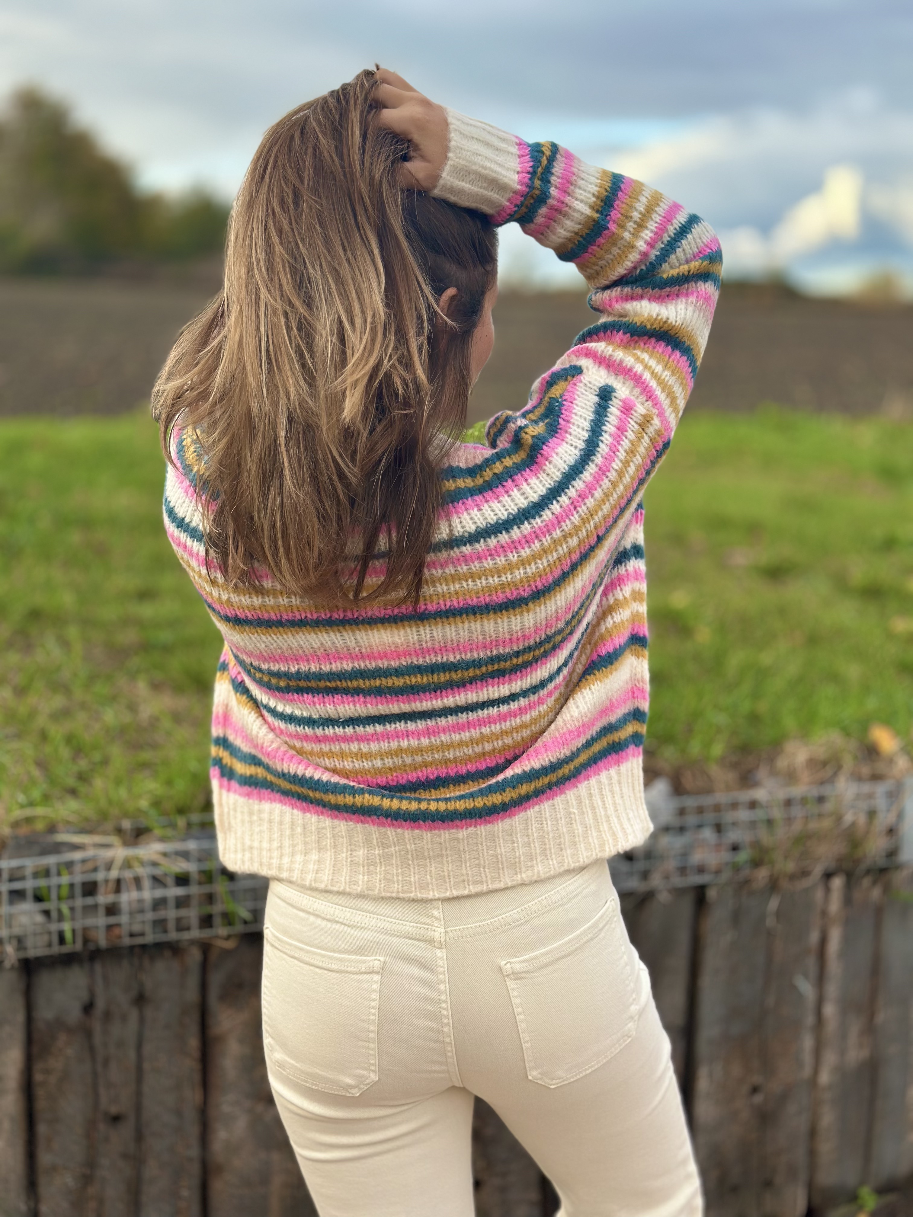 Pull à rayures multicolores