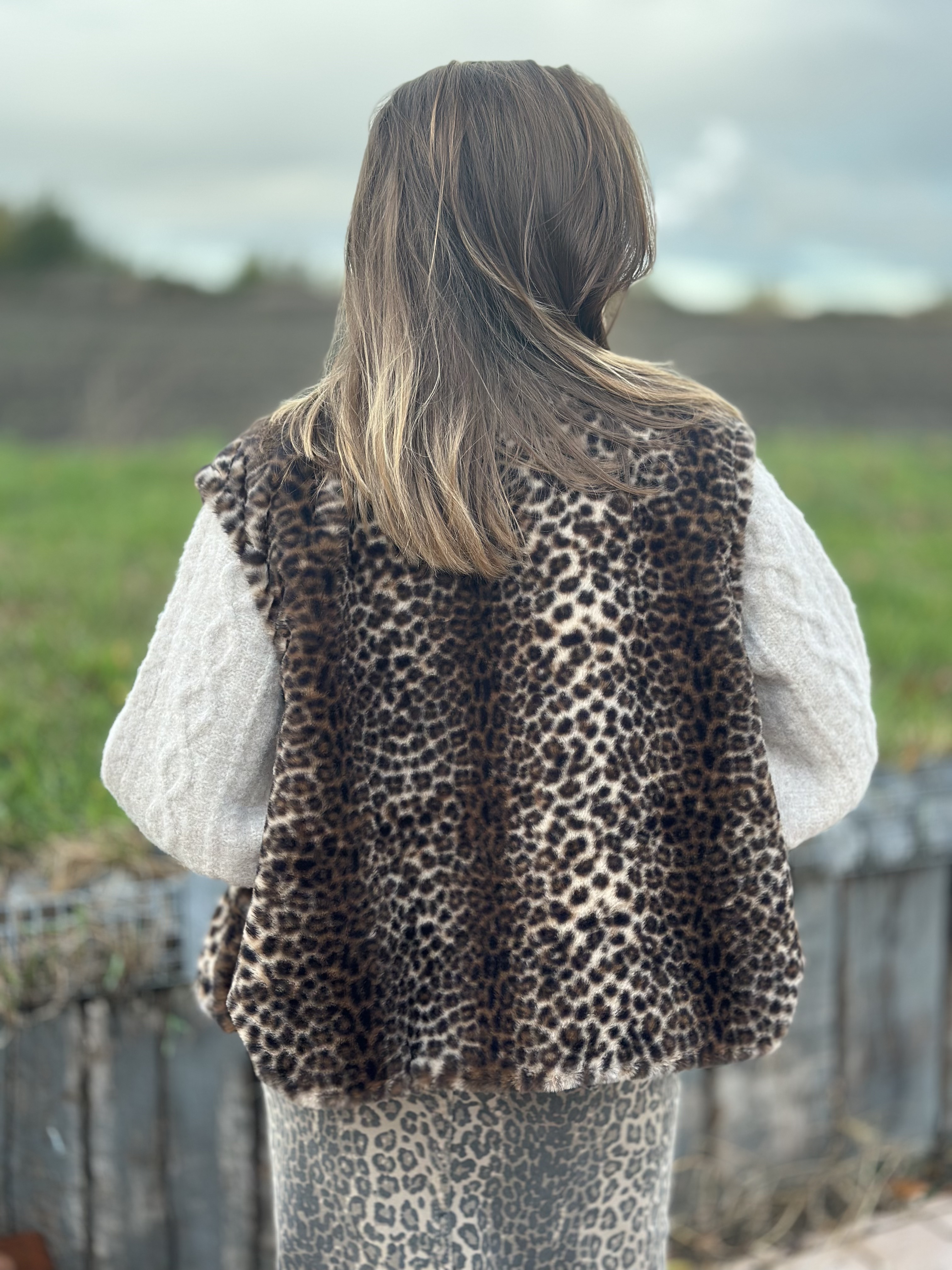 Gilet en fausse fourrure léopard, Joyna