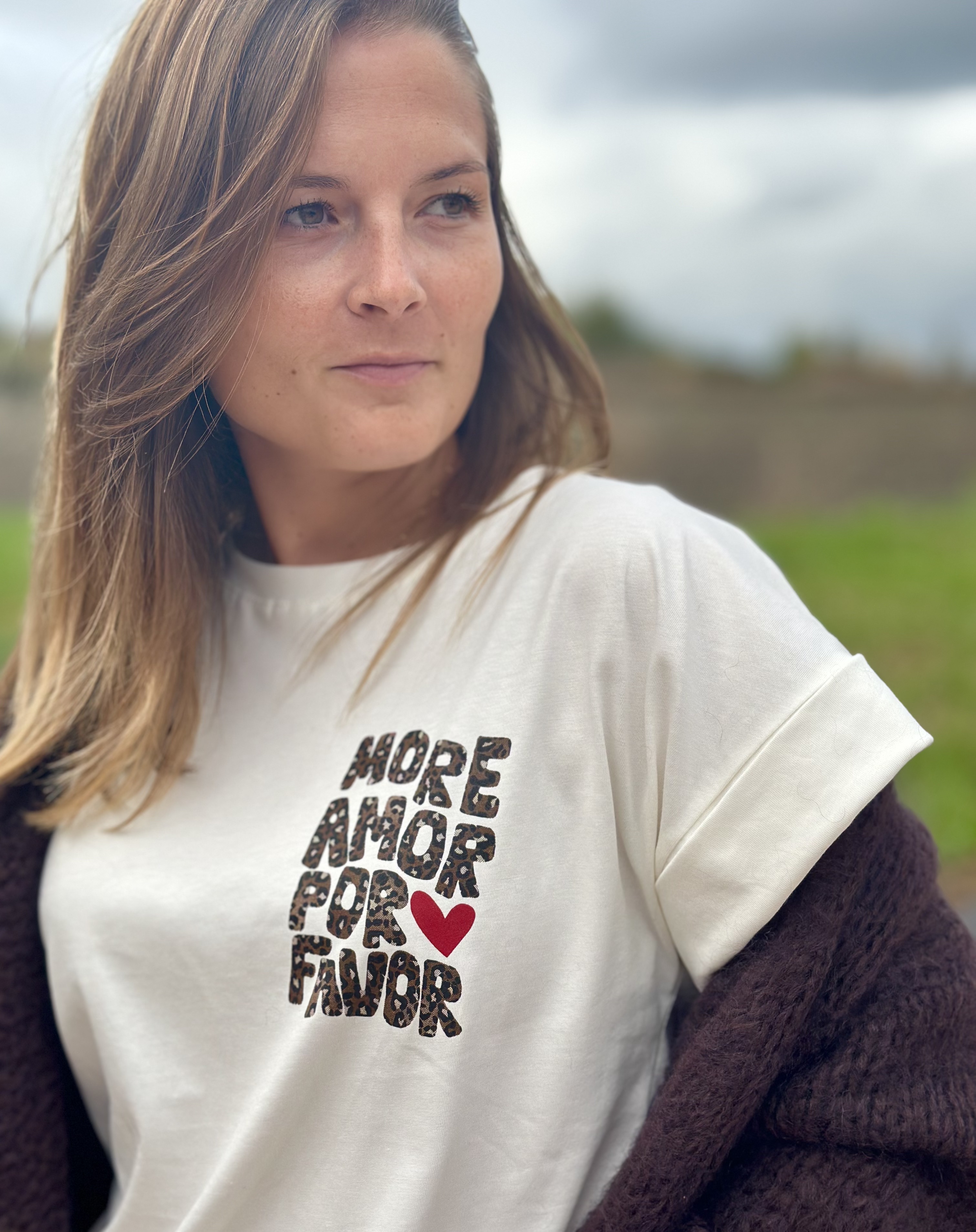 T-shirt blanc imprimé "Amor"