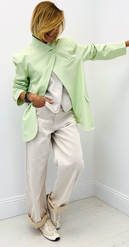 Blazer vert menthe asymétrique