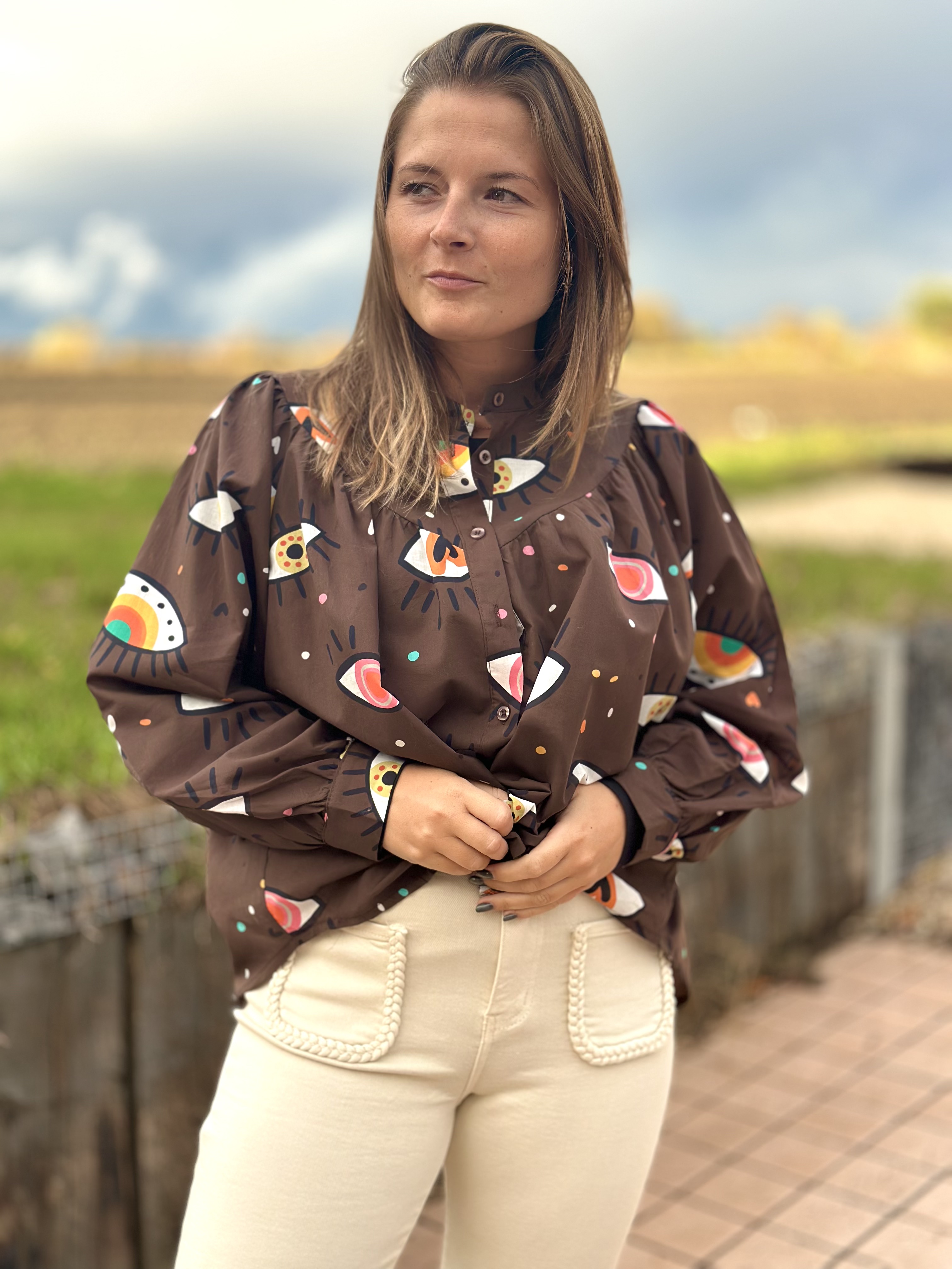 Jean beige à poches brodées, Folyrose.