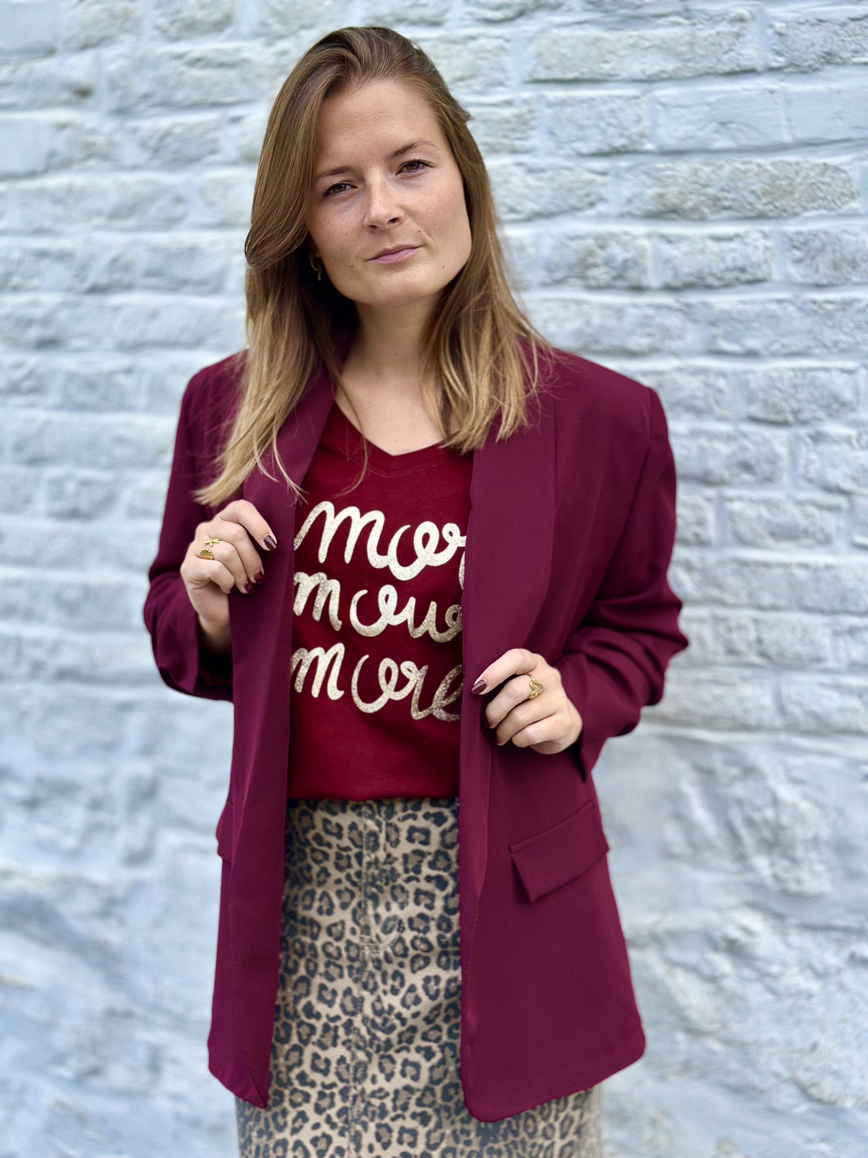 T-shirt bordeaux 'Amor Amour Amore'