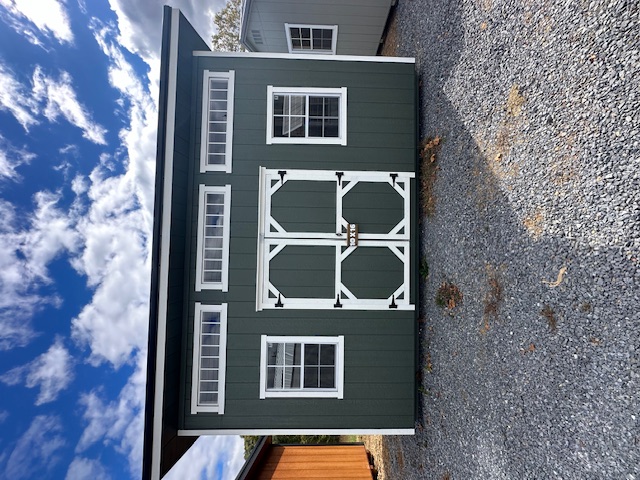 10 x 16 Studio Deluxe