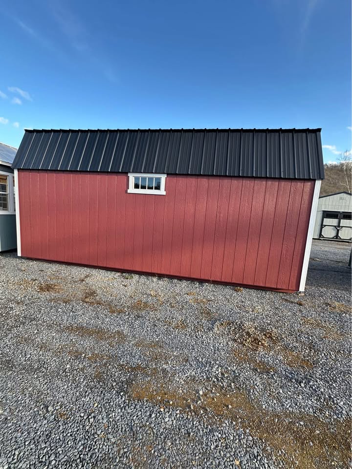 10 x 20 High Wall Barn