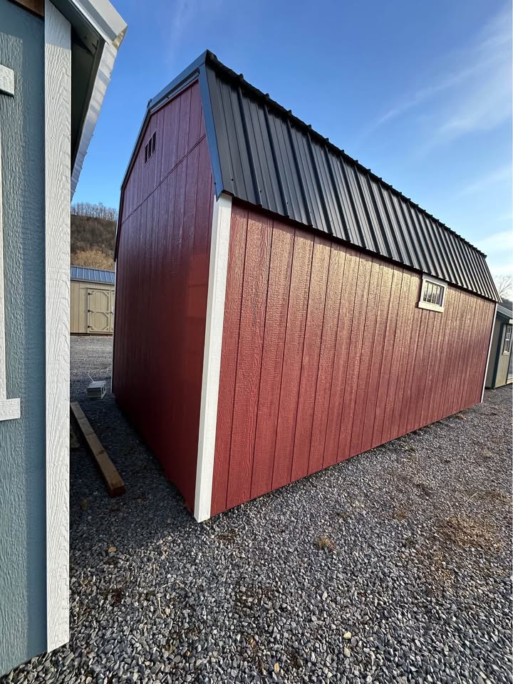 10 x 20 High Wall Barn