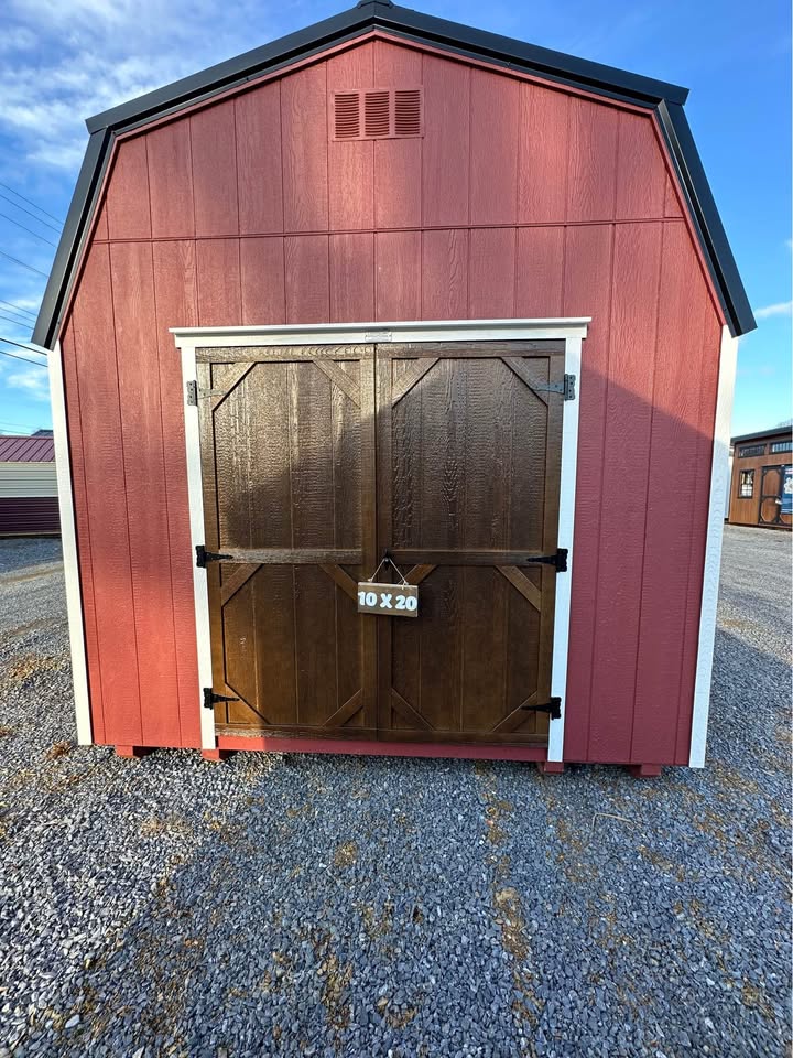 10 x 20 High Wall Barn
