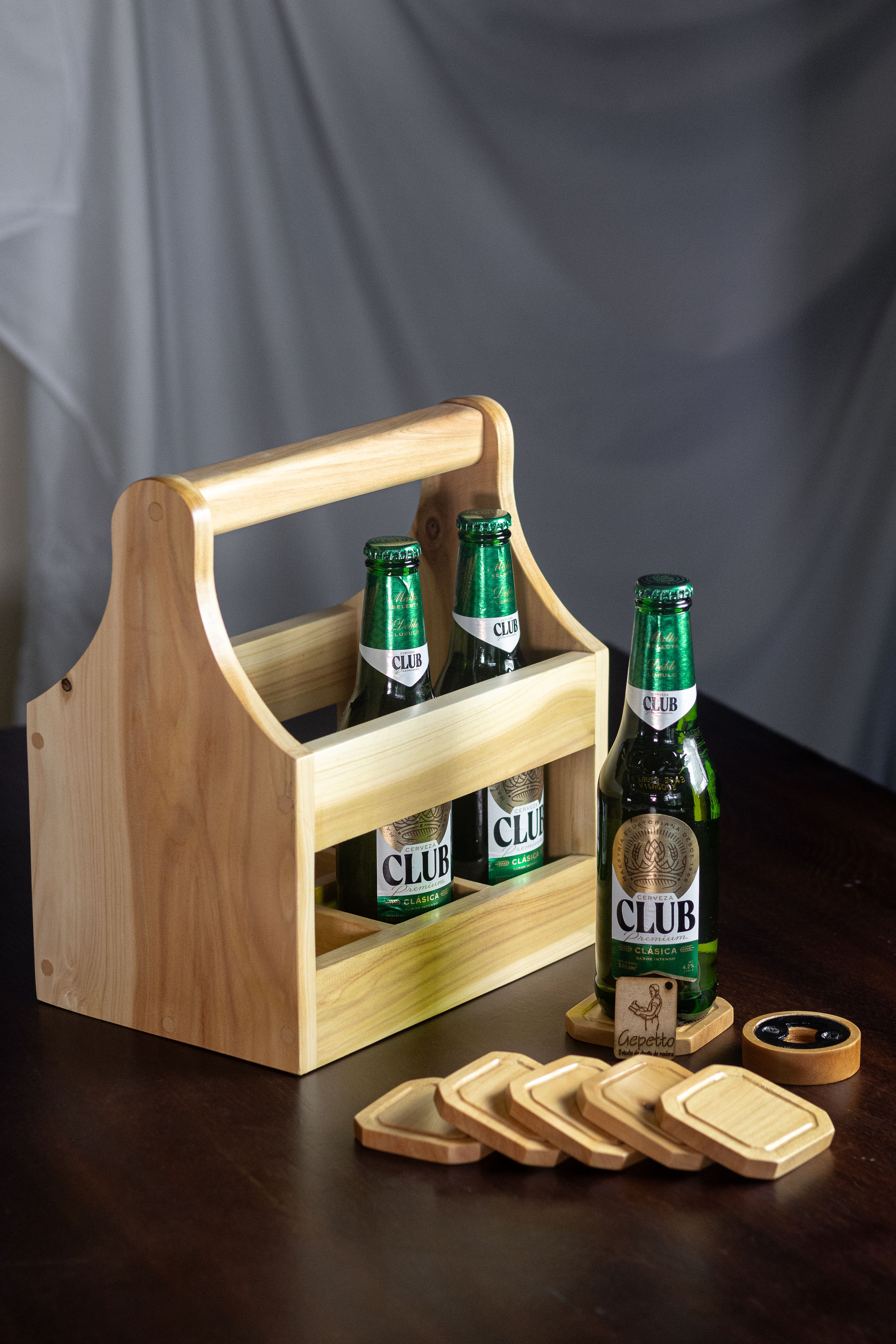 Set cervecero con Destapador y Posavasos Tonalidad Clara