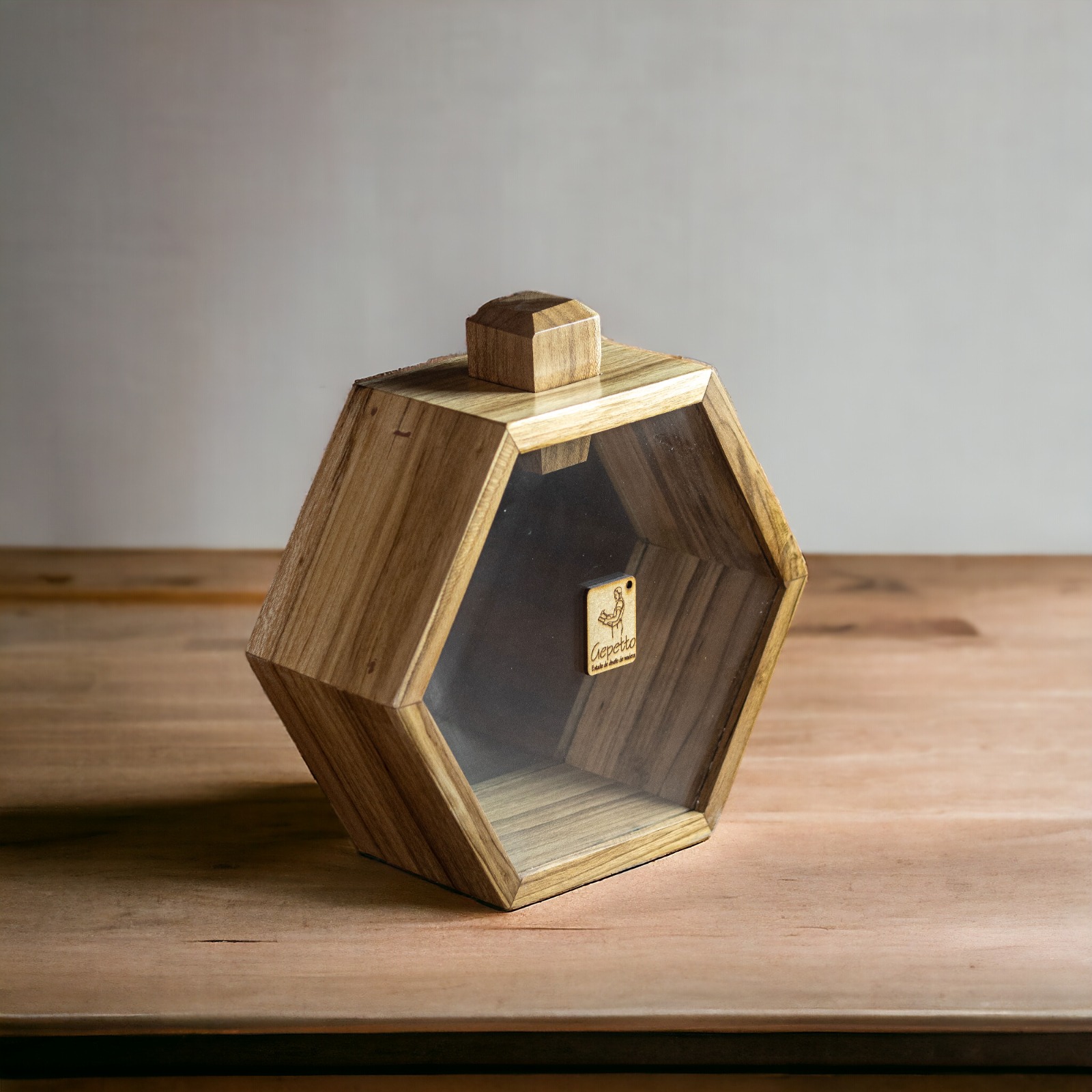  Caja de madera hexagonal para corchos de vino como regalo