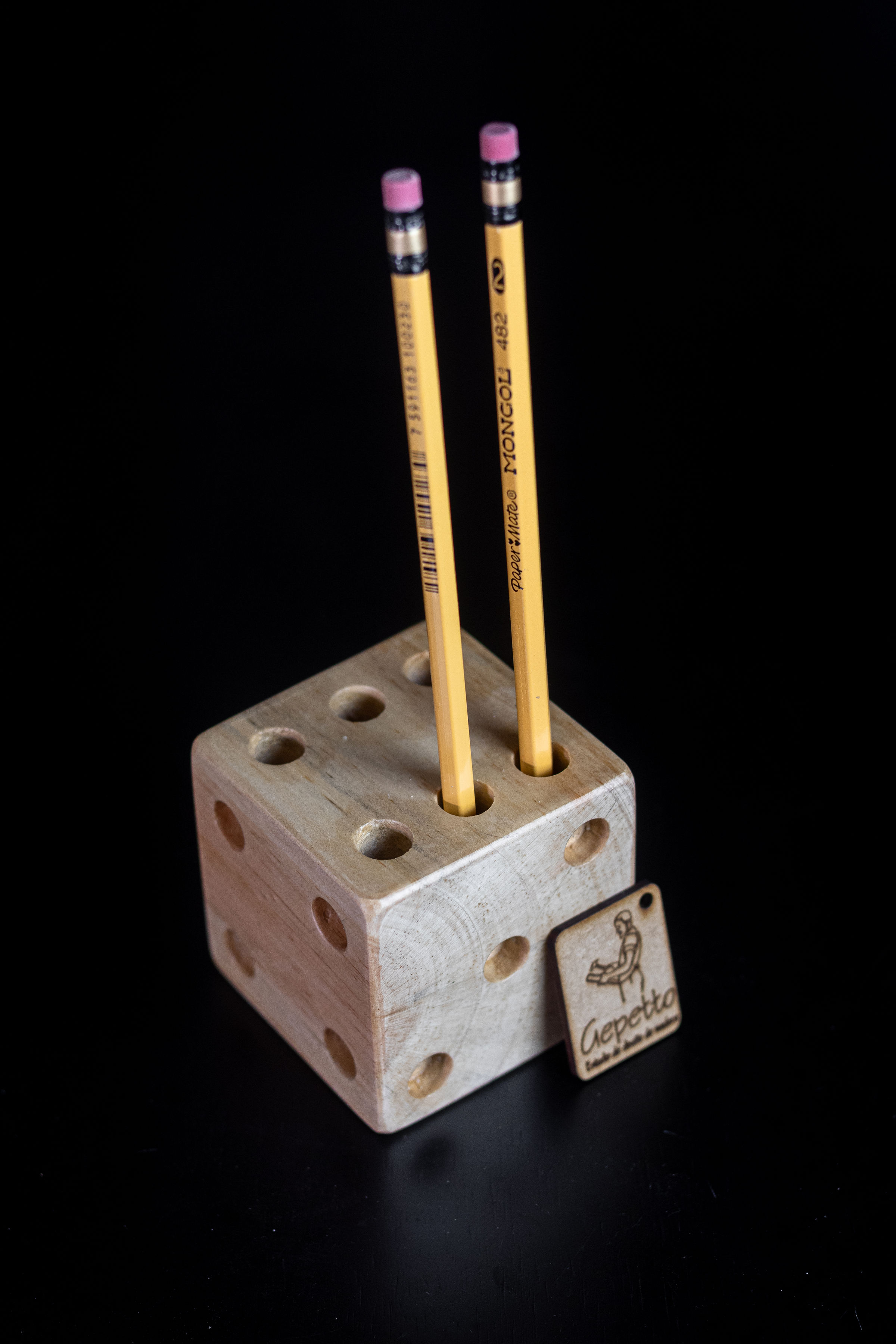 Porta esferos madera diseño dado para 6 espacios