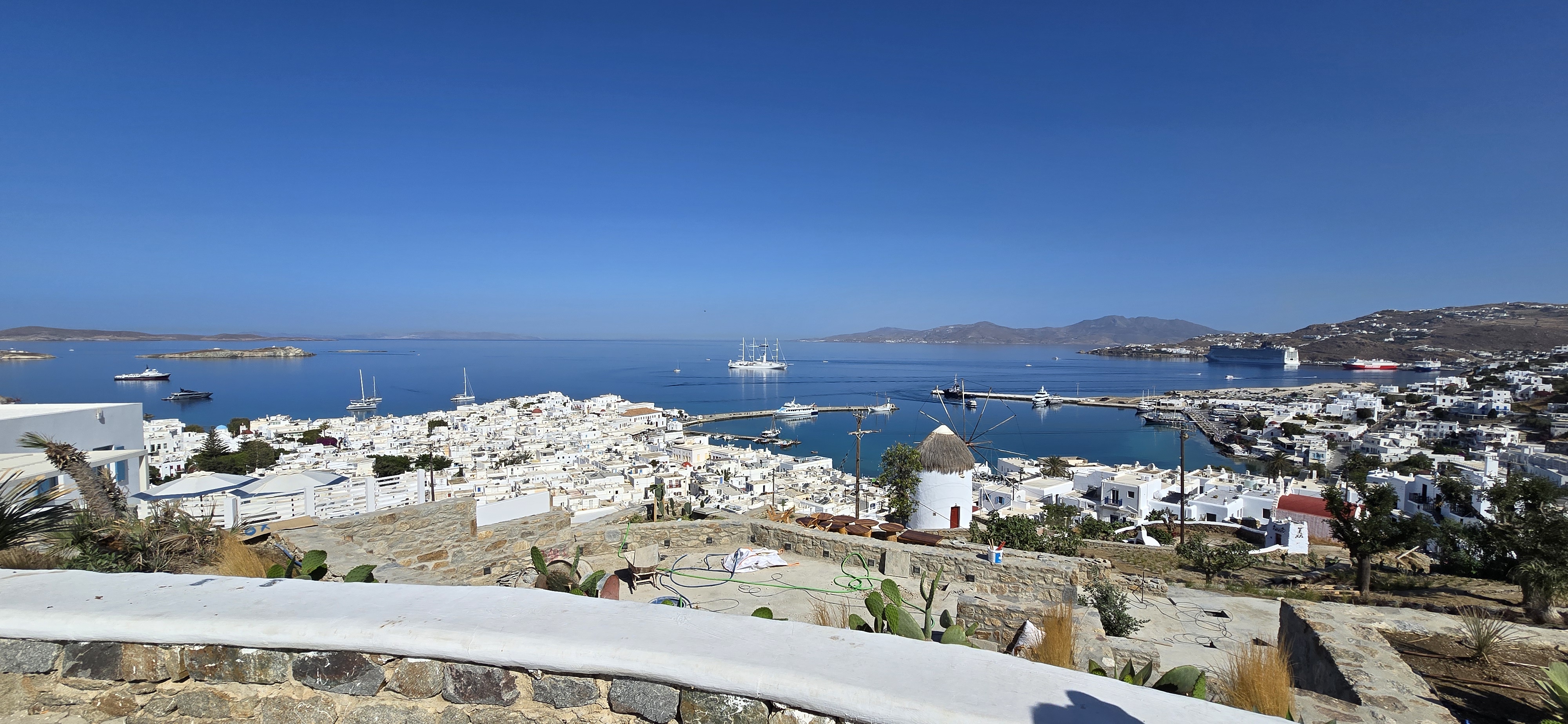 Private 2 Hours Mykonos Island Highlights Tour by Premium SUV 1-4 passengers