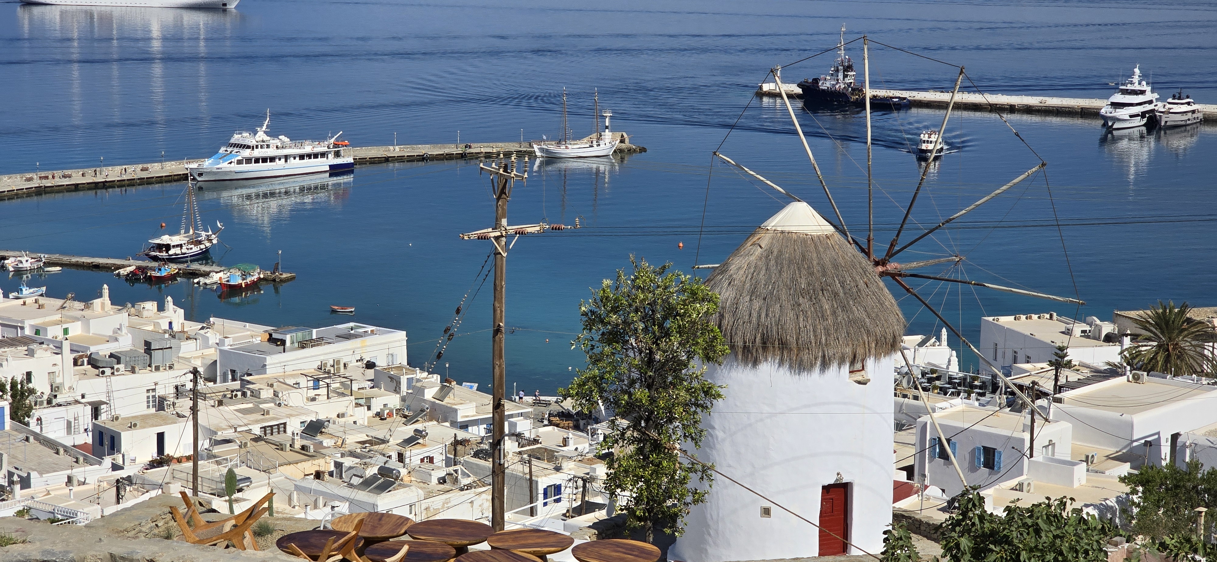 Private 2 Hours Mykonos Island Highlights Tour by Premium SUV 1-4 passengers