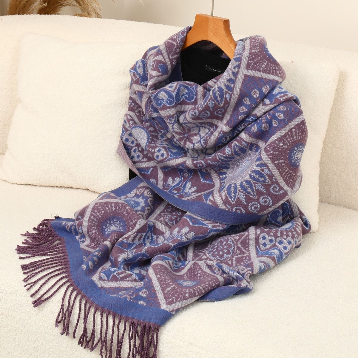 Elegant Bohemian Sunflower Wool mix Scarf in Lilac