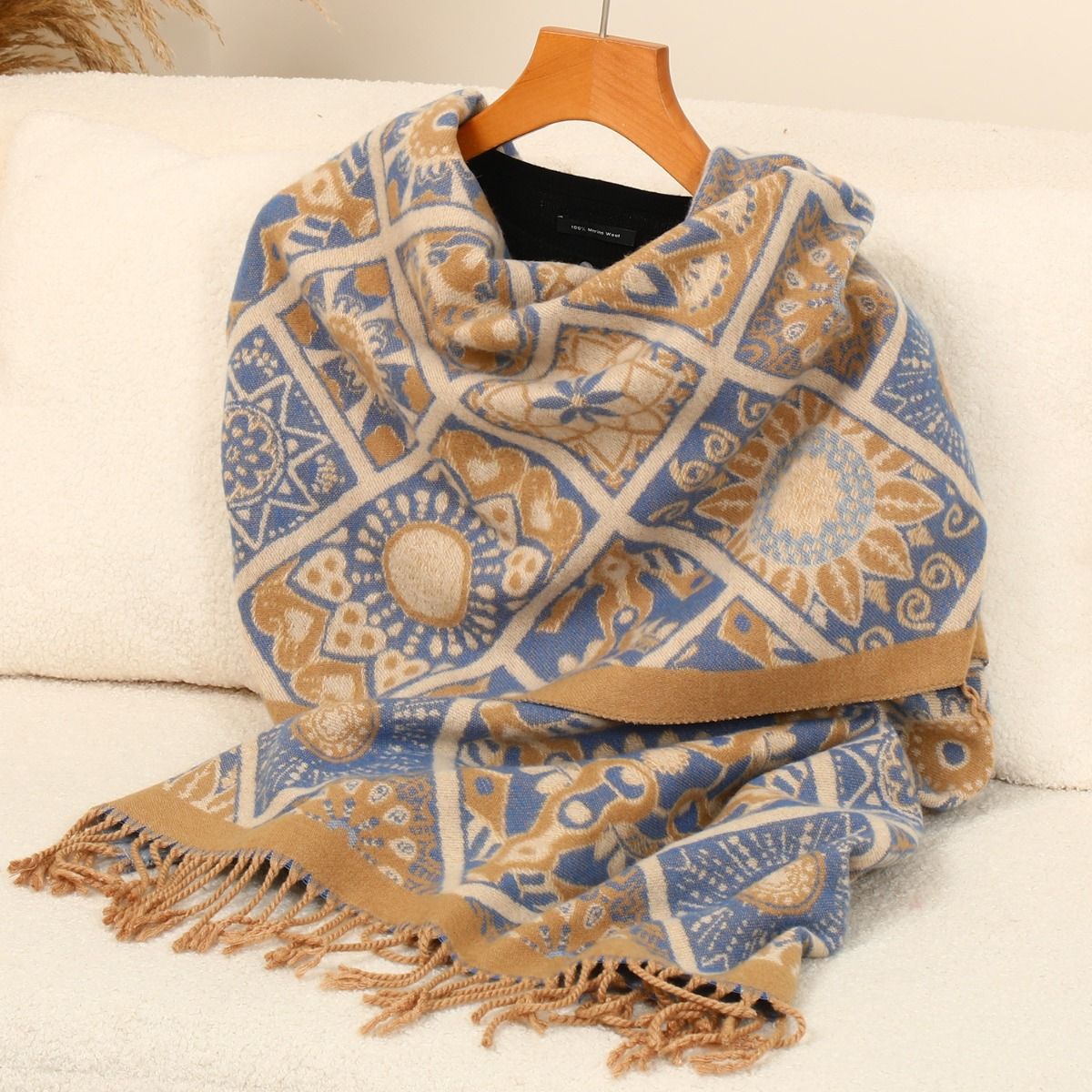 Elegant Bohemian Sunflower Wool mix Scarf in Beige/Camel