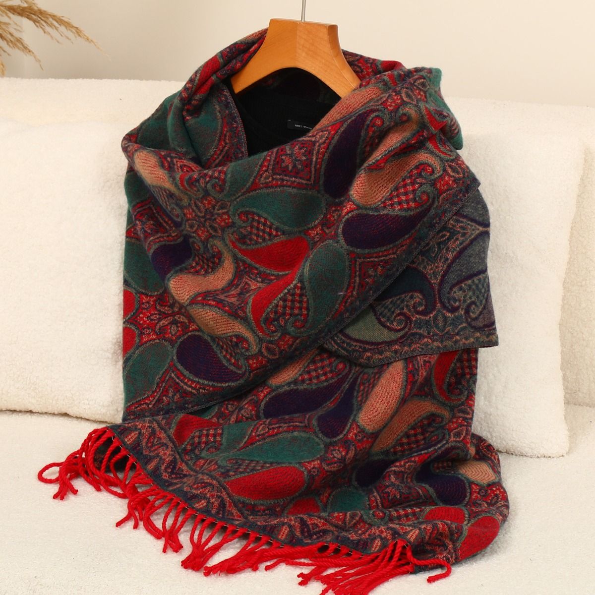 Paisley Teardrops with Tassels Wool Scarf in Red