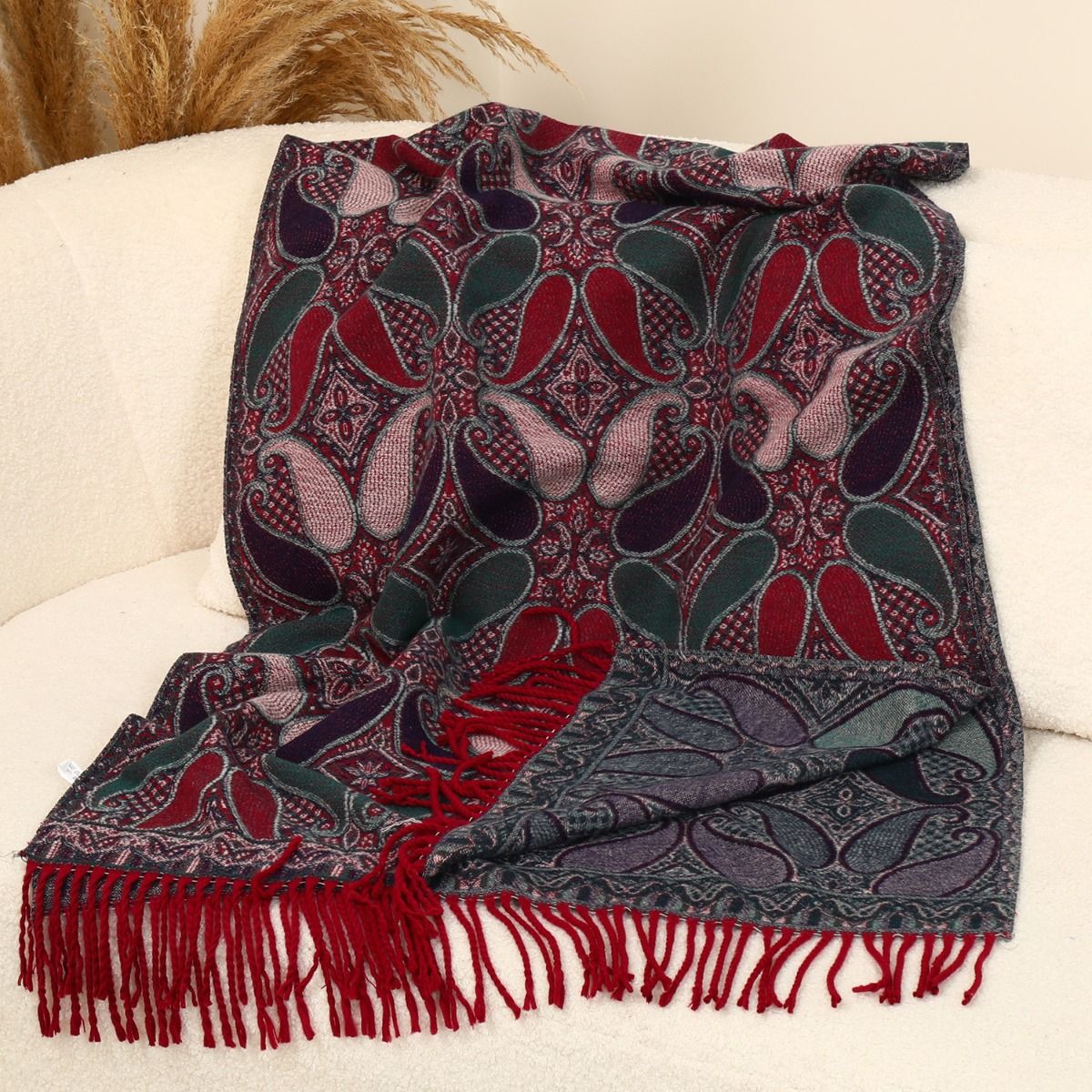 Paisley Teardrops with Tassels Wool Scarf in Wine