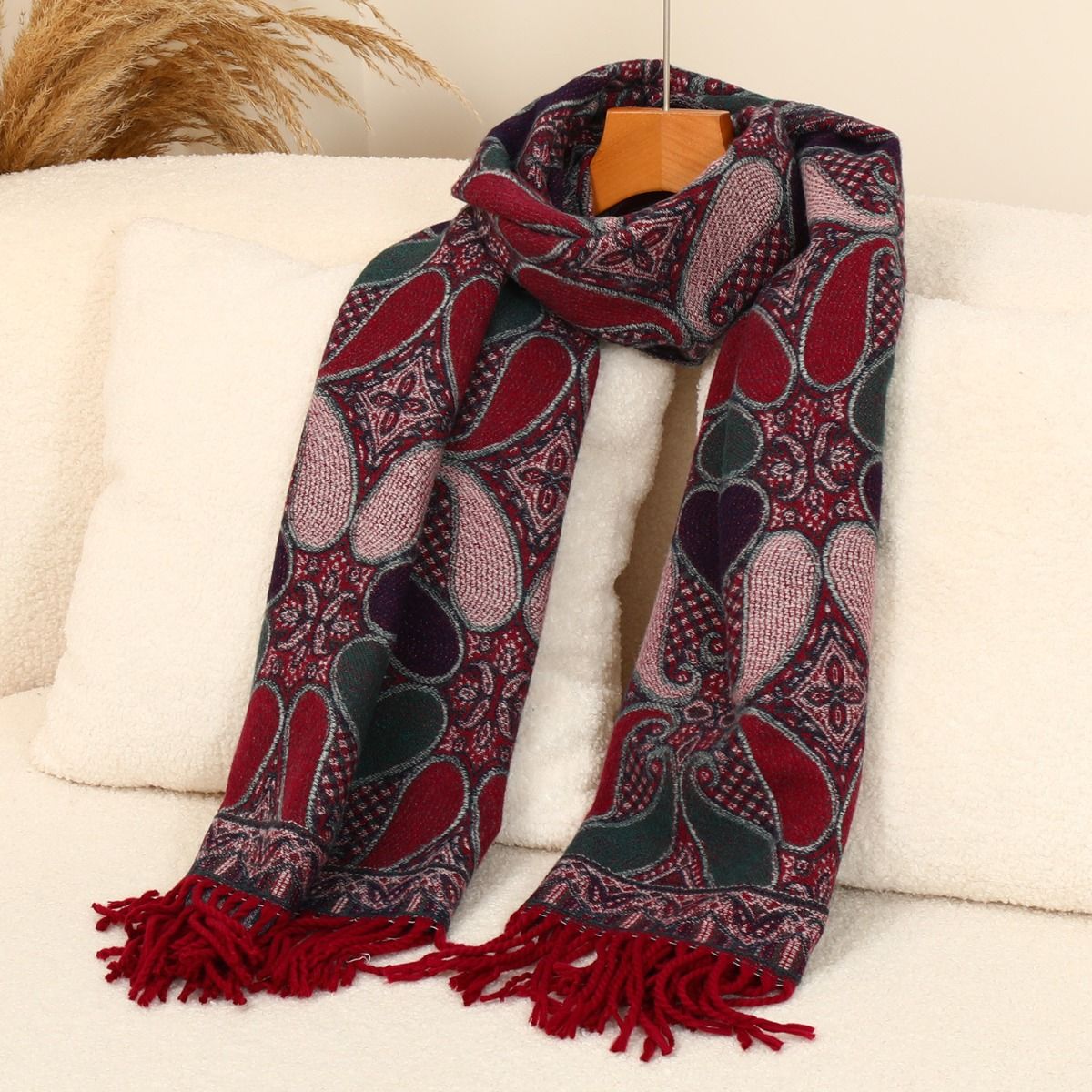 Paisley Teardrops with Tassels Wool Scarf in Wine