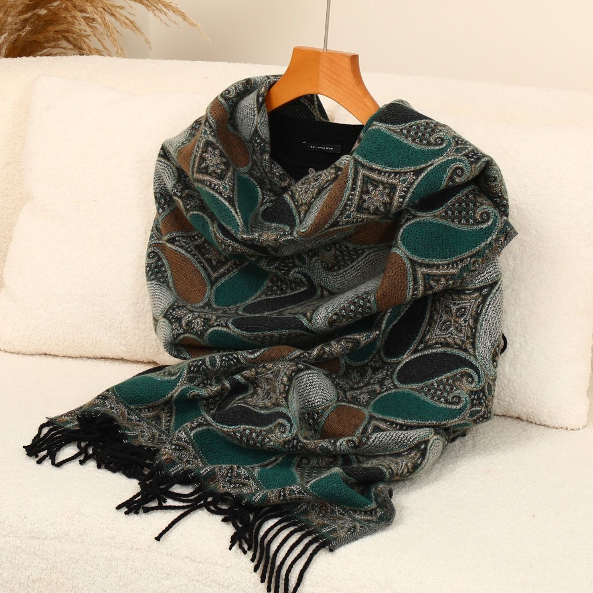 Paisley Teardrops with Tassels Wool Scarf in Dark Green