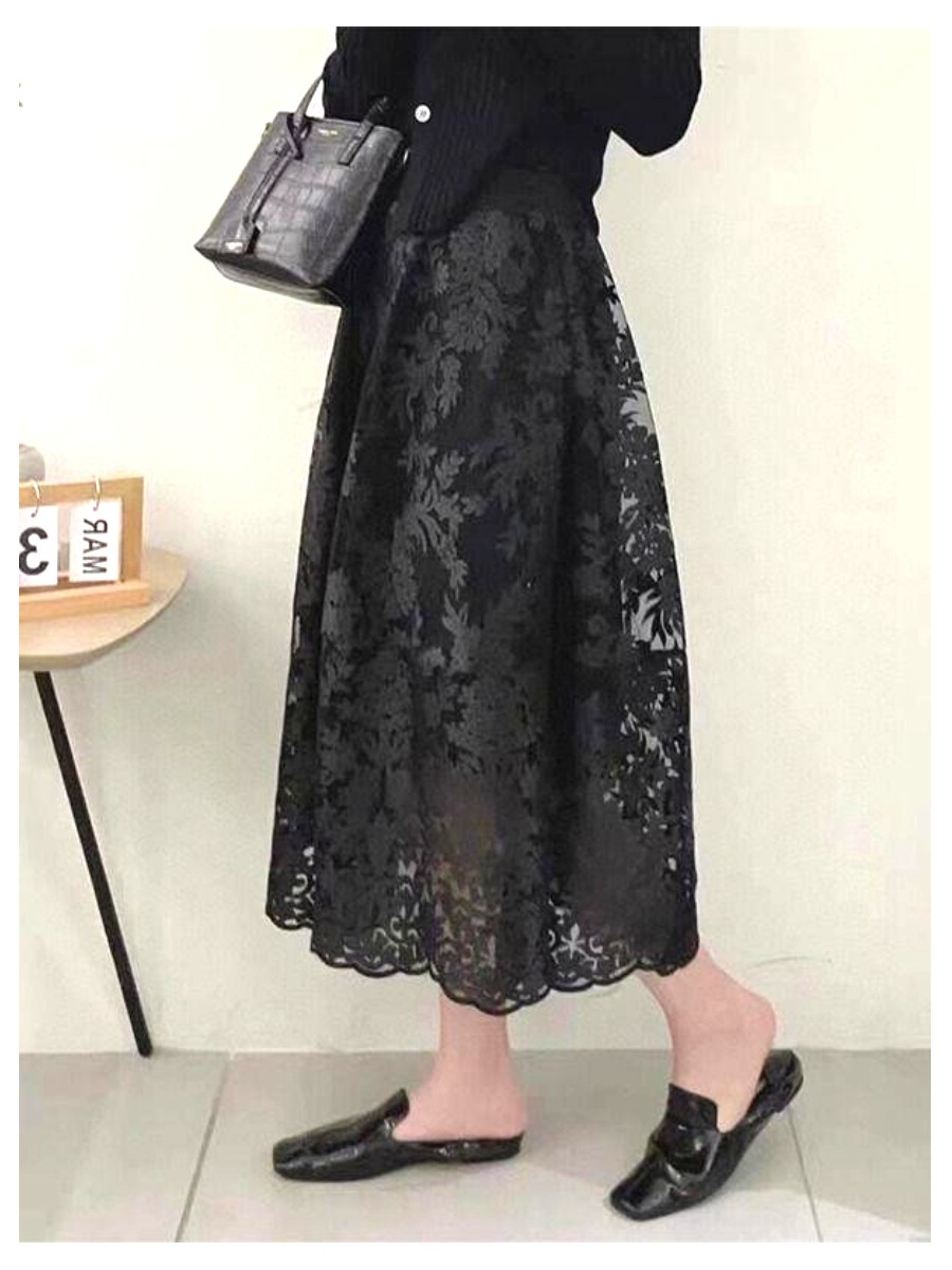 Bohemian Lace Maxi Bloom Skirt in Black