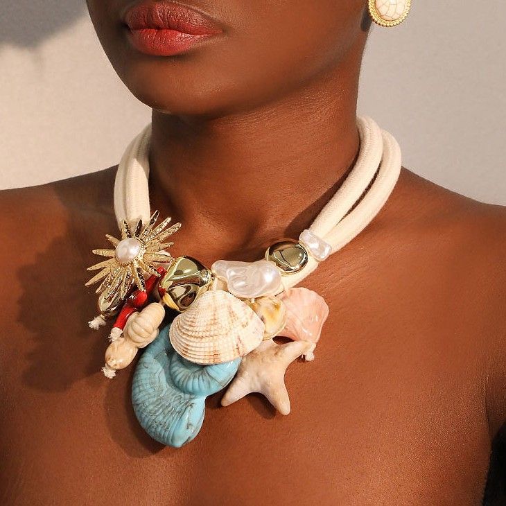 Seashell & Starfish Rope Choker Necklace in Cream