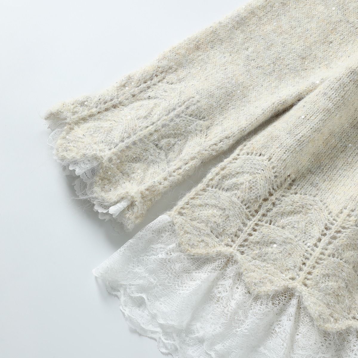 Vintage-Inspired Cream Jumper with Delicate Floral Details & Butterflys.