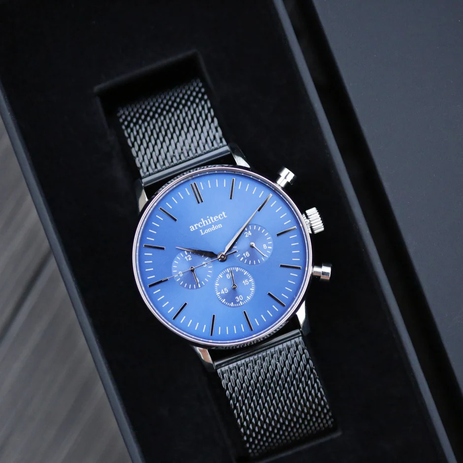 Men's Architect Motivator In Blue With Black Mesh Strap - Modern Font Engraving. 