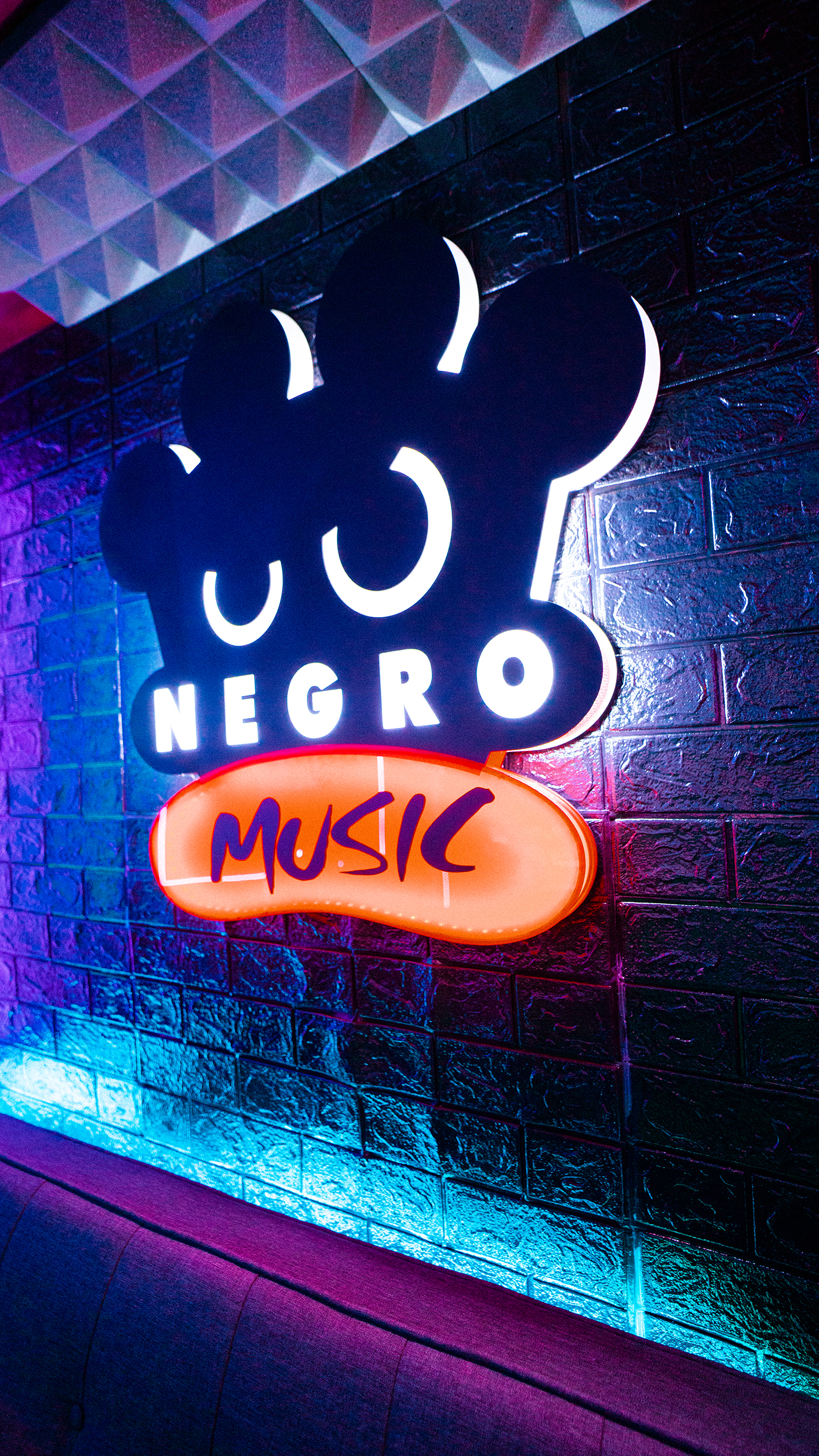 Canciones en venta (letra y melodía) - Licencias exclusivas a pedido