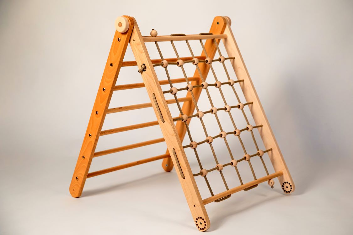 Triunghi cu sfoara si bile