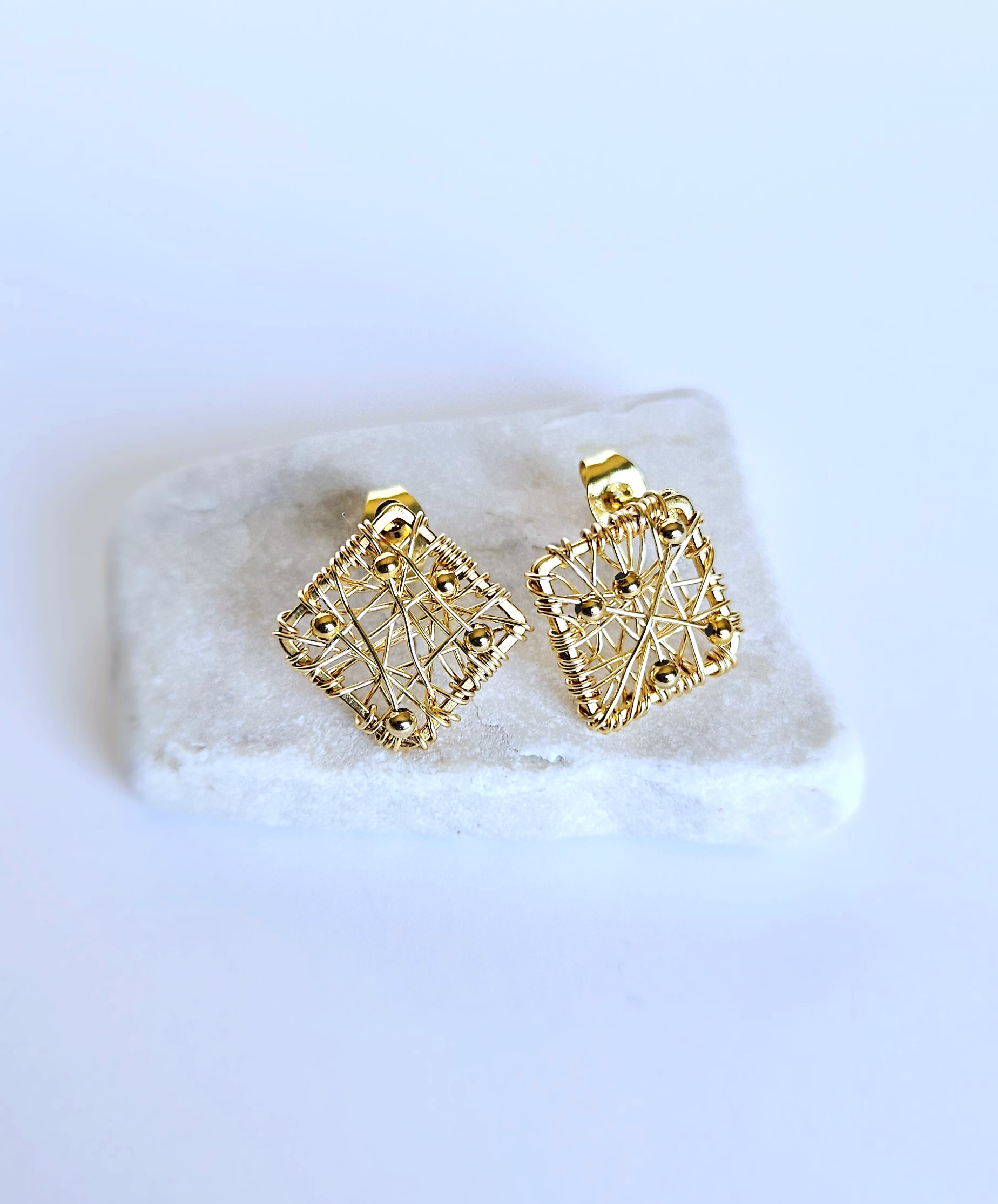 Wire-Wrapped Studs
