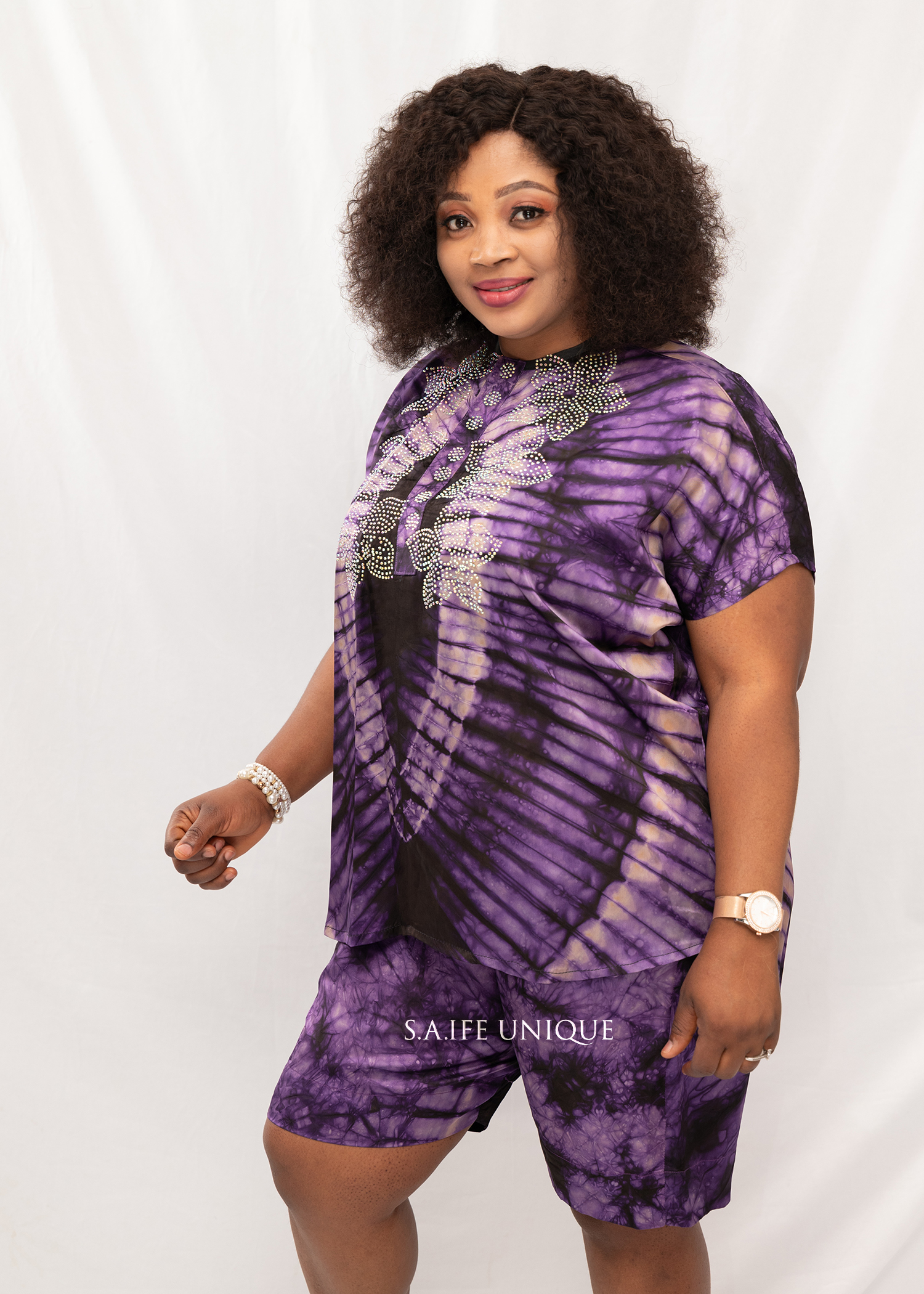 Sisi Eko Adire