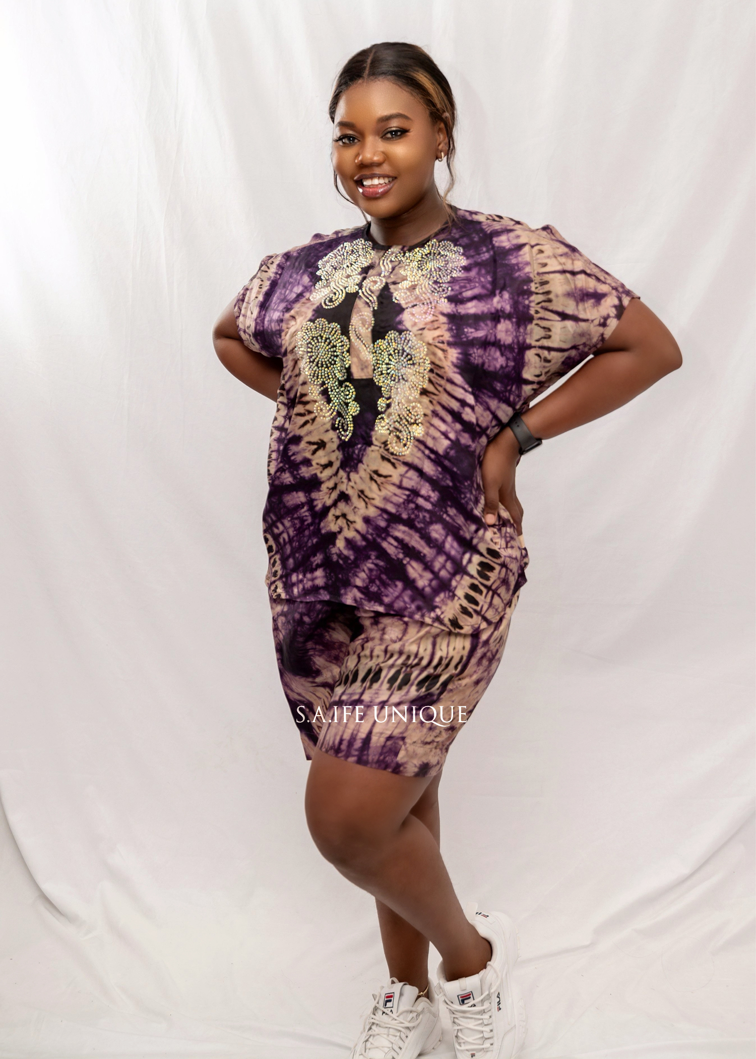 Sisi Eko Adire