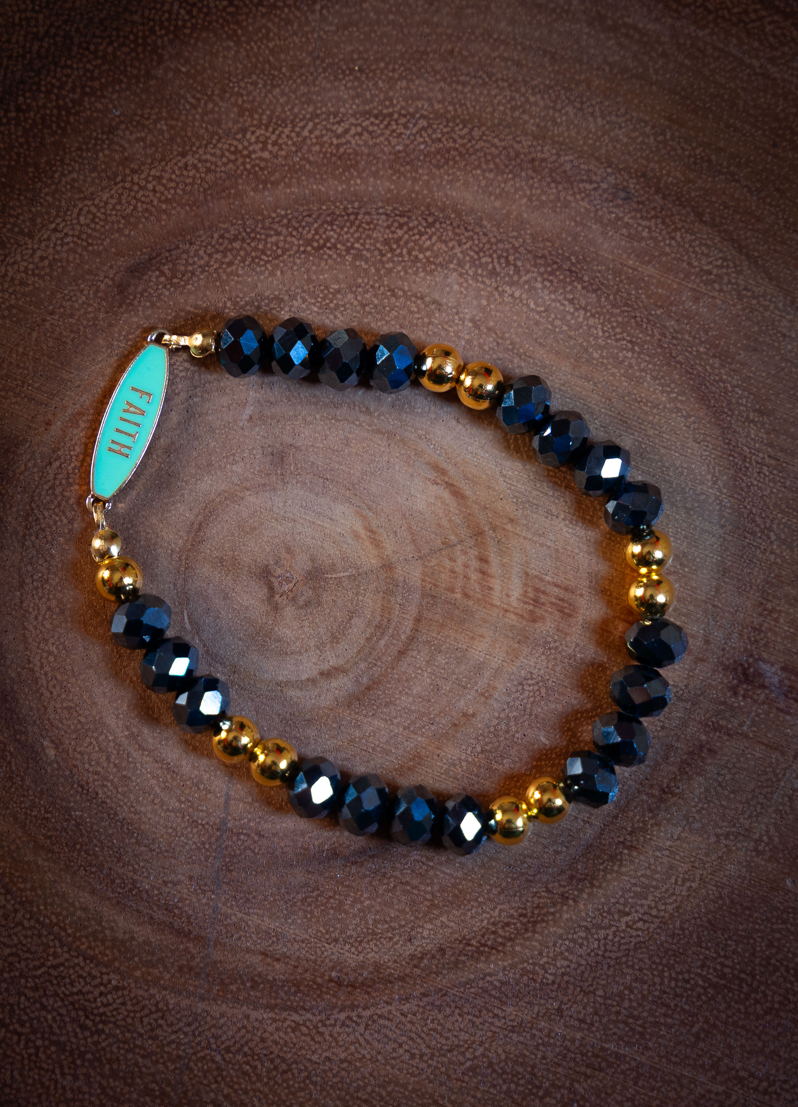 “FAITH & PRAY” BRACELET