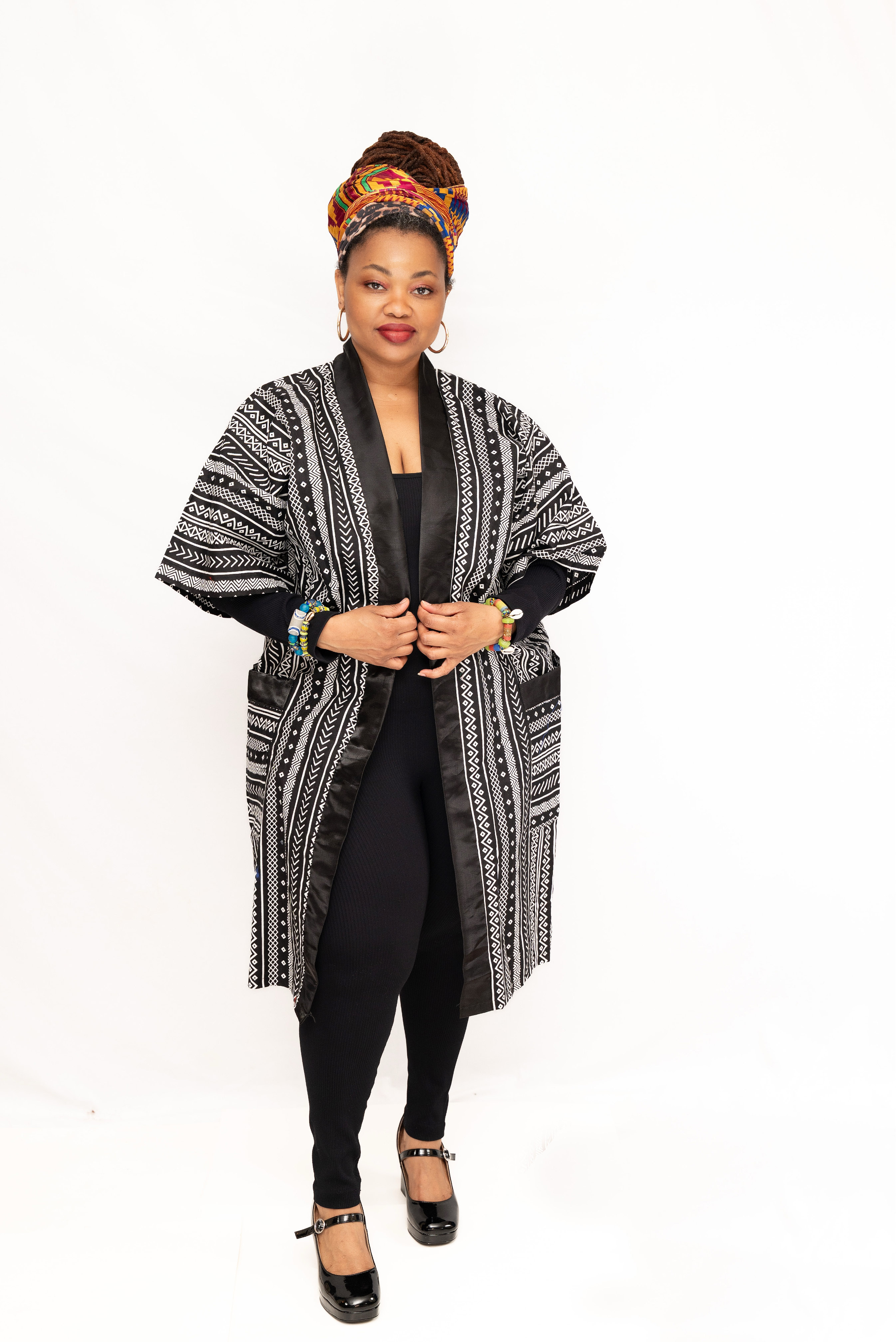 Naija Vibe Kimono – Monochrome Majesty