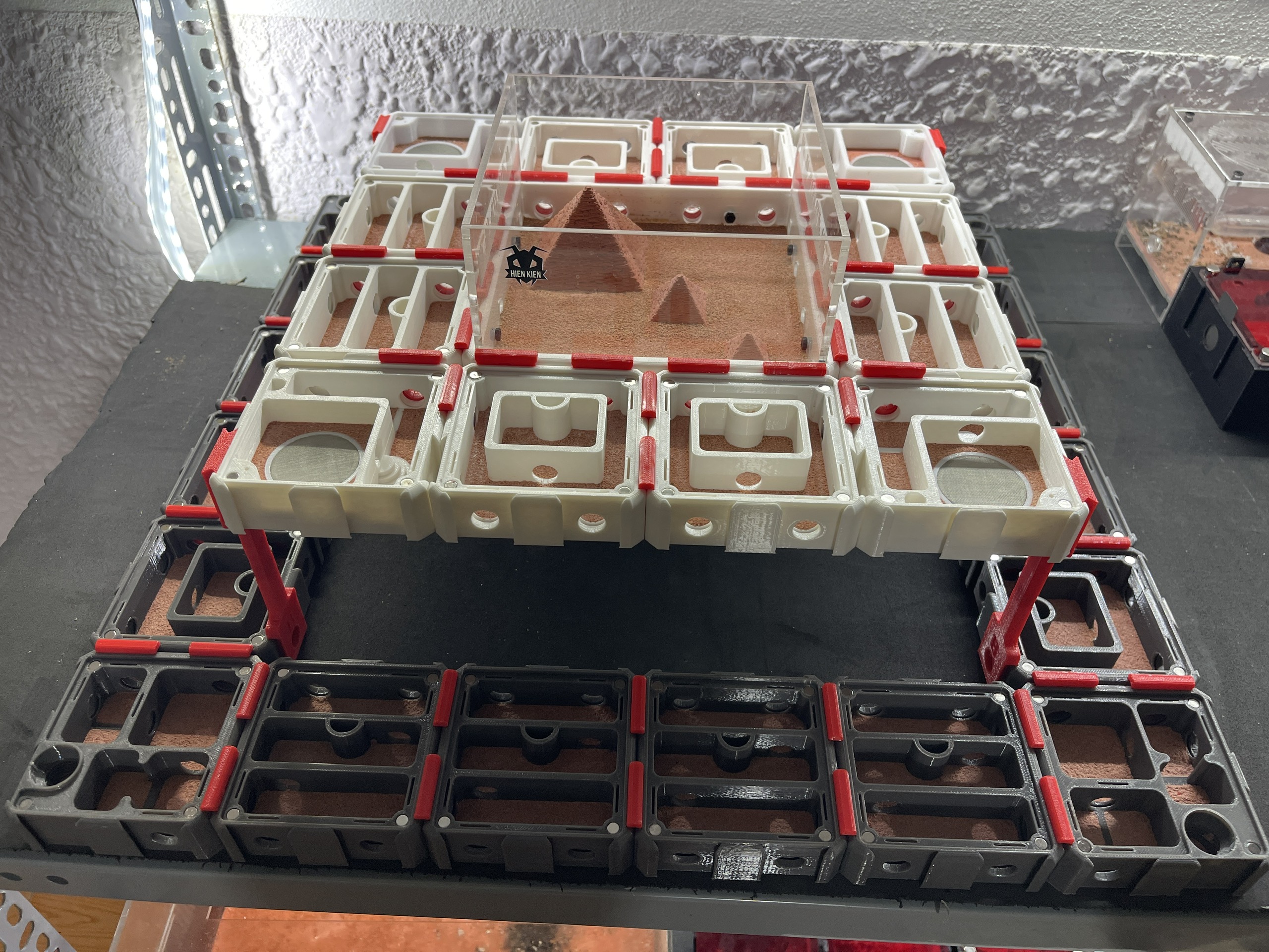 Tank LB03 (Tank kiến Long Biên) (Mở rộng vô hạn)
