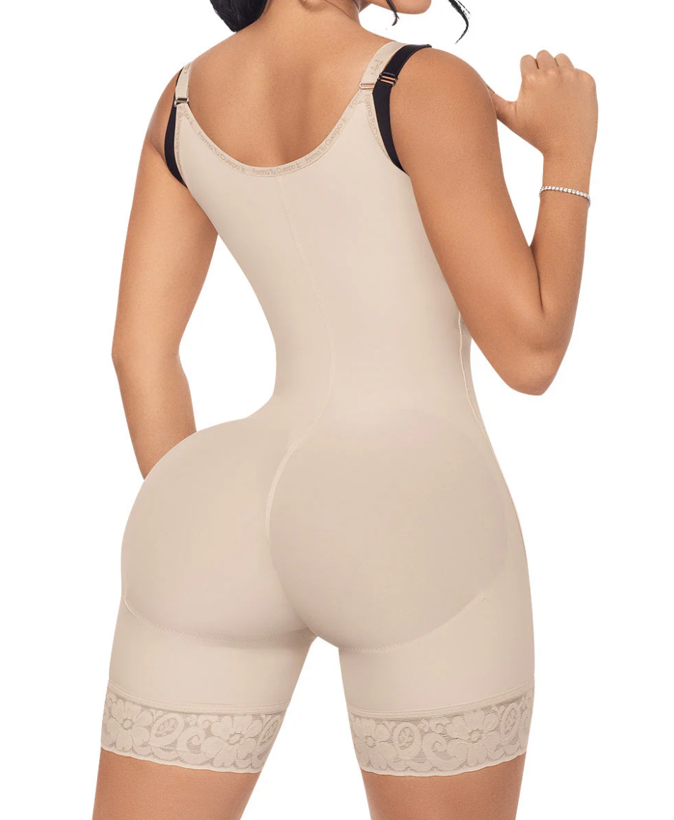 Faja postoperatoria con broches frontales: Ajuste progresivo y soporte REF. C-002 