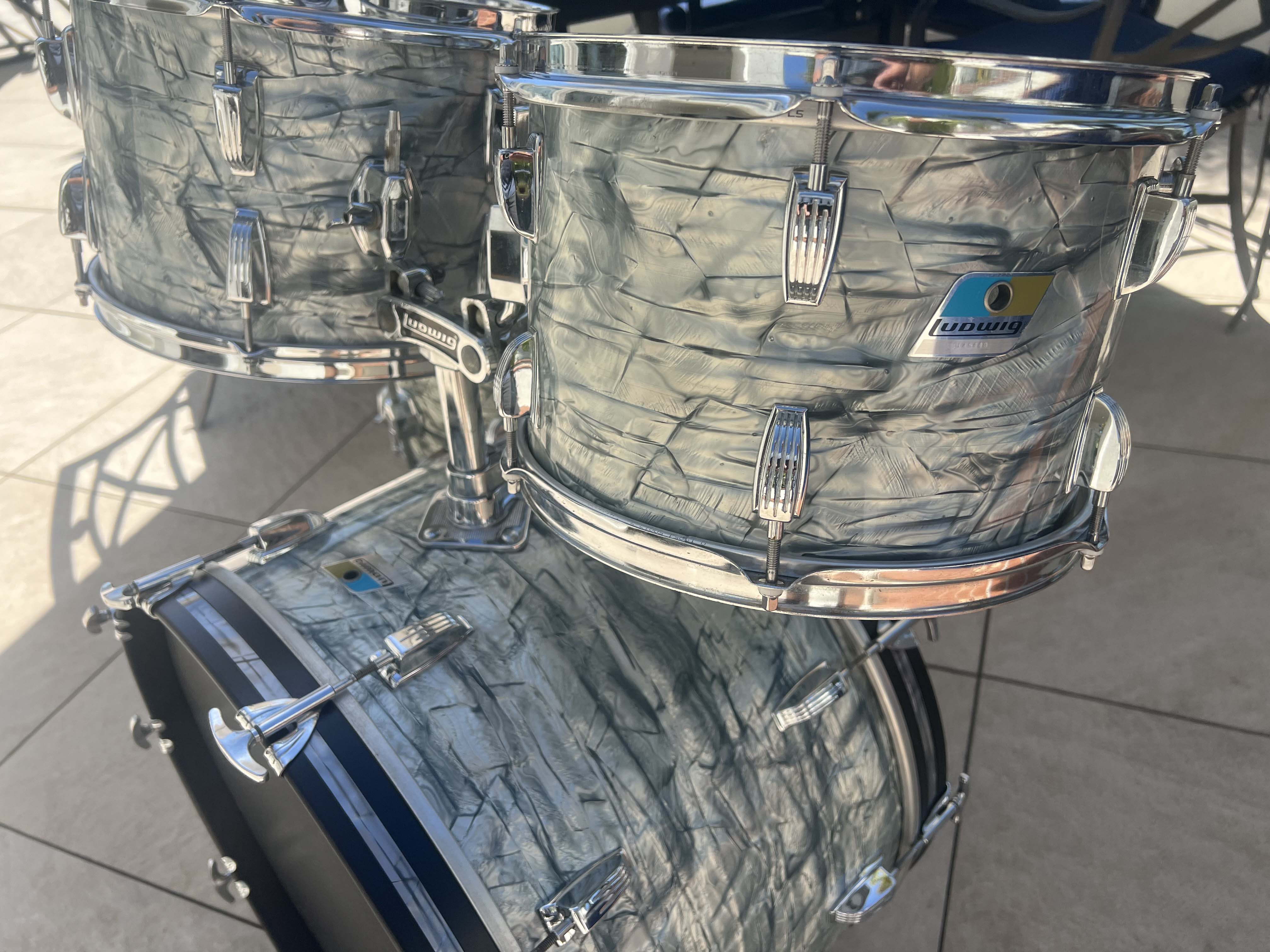 Ludwig 70's 3-Ply Sky Blue Marine Pearl Restoration
