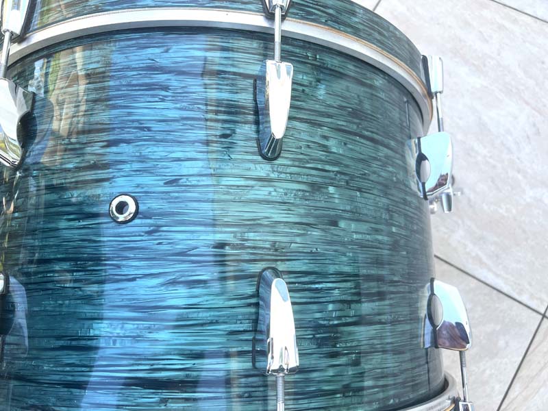 Pearl Blue/Green Oyster Maple Resto Mod