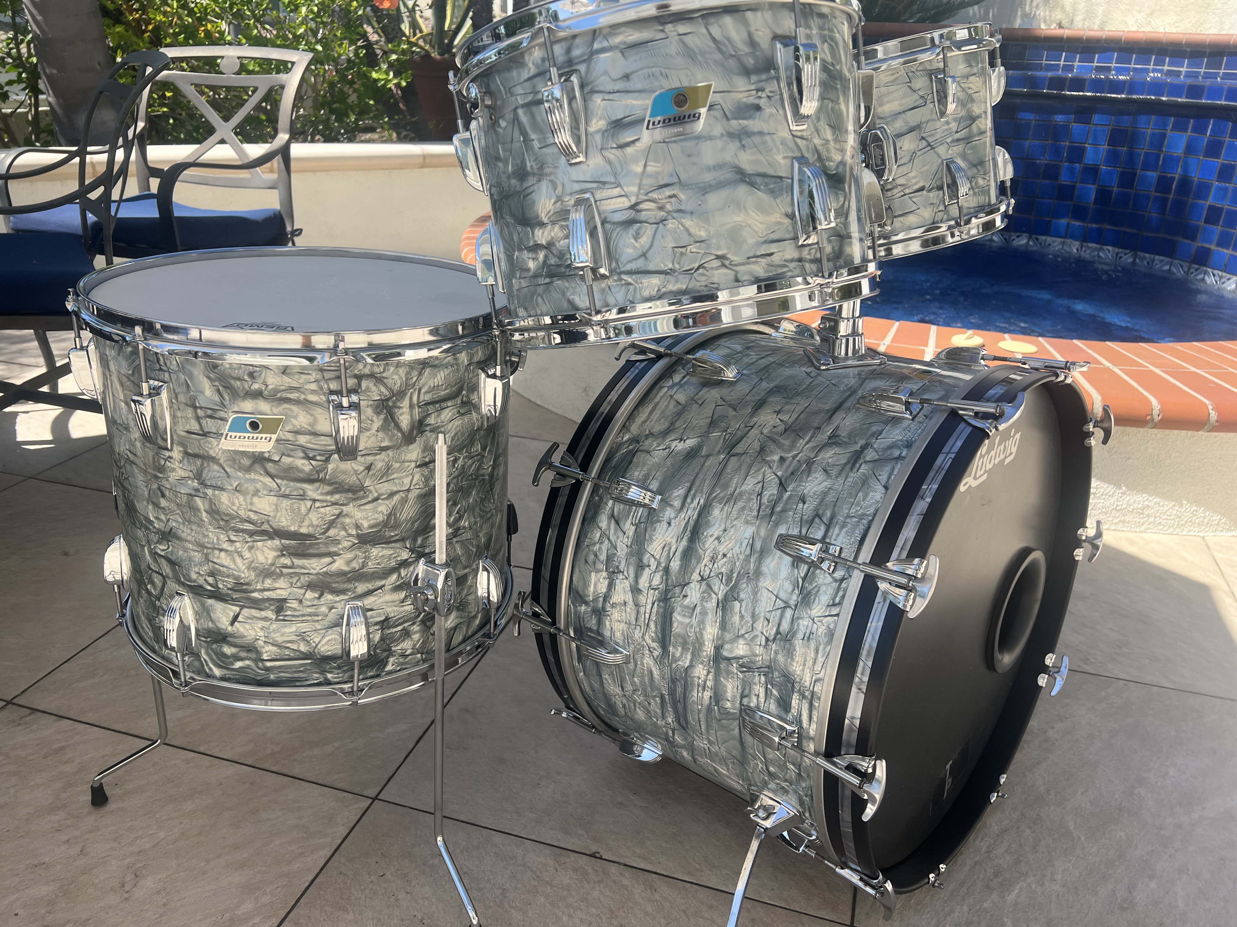 Ludwig 70's 3-Ply Sky Blue Marine Pearl Restoration