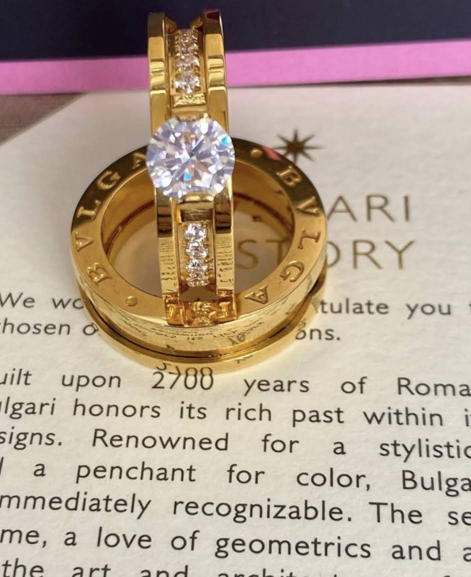Aliança Bvlgari  solitario removivel duplo banho em ouro 18k