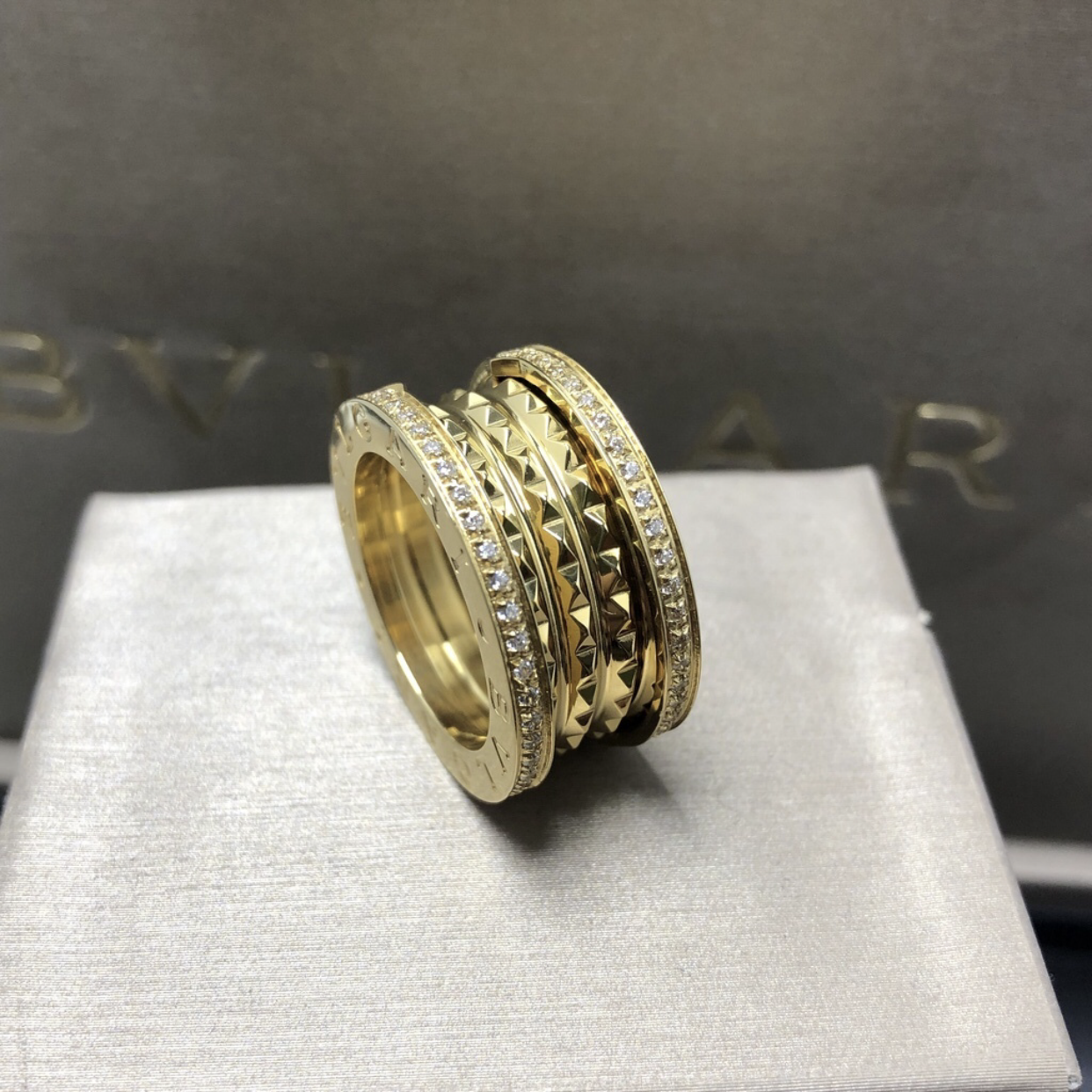 Aliança bvlgari Rock duplo banho em ouro 18k