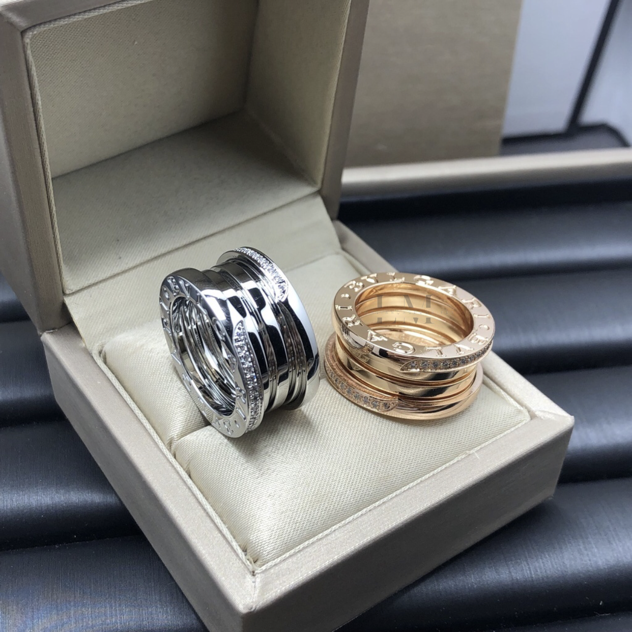 B.zero1 Anel bvlgari 