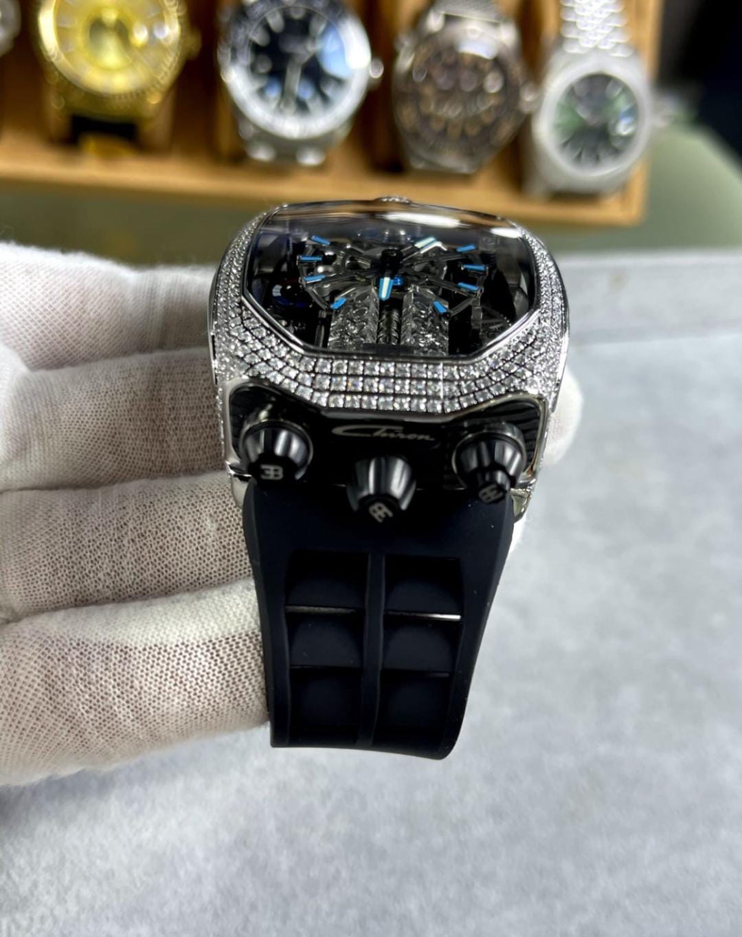 Relogio Bugatti Chiron jacob Cravejado