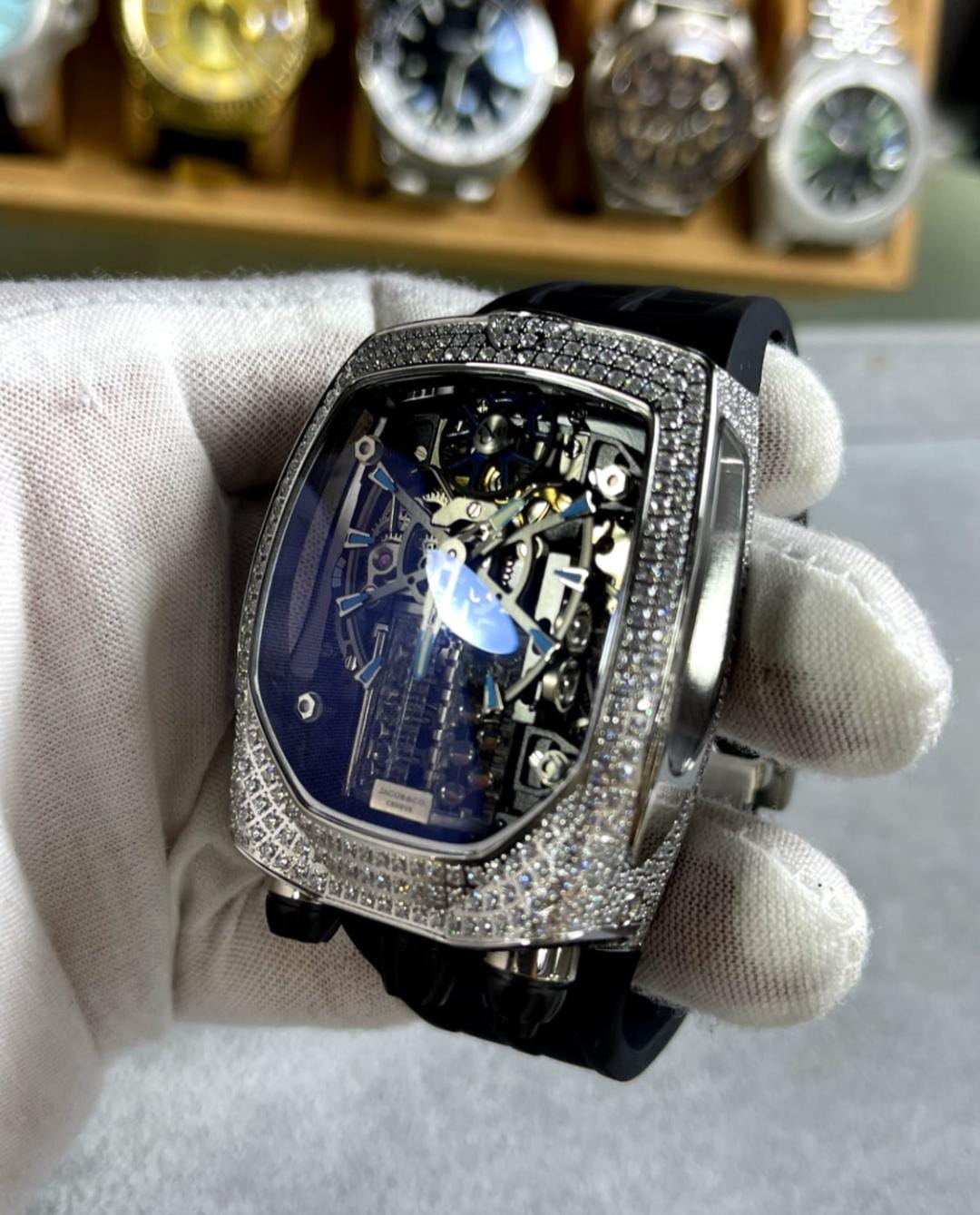 Relogio Bugatti Chiron jacob Cravejado