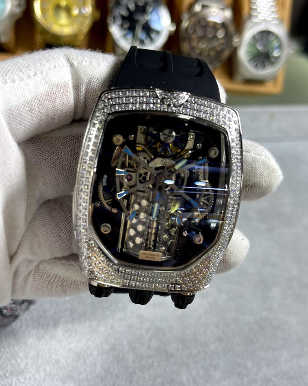 Relogio Bugatti Chiron jacob Cravejado