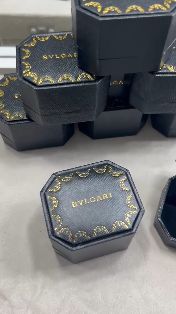 Caixa para anel Bvlgari 