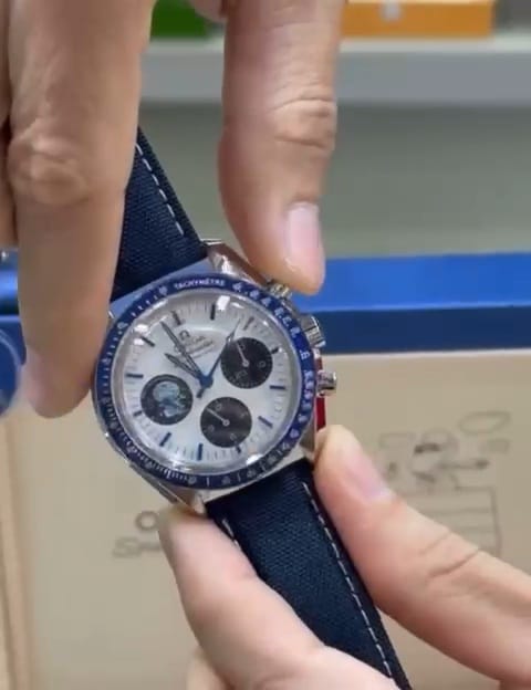 Relogio Omega Speedmaster snoopy super clone